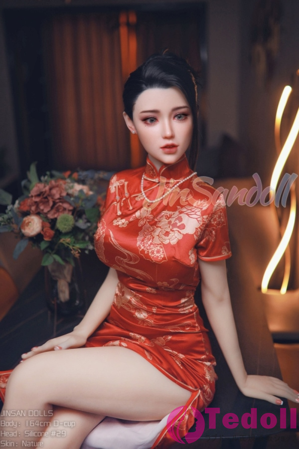 WMDOLL #29 千沙都 164cmスレンダー熟女リアルドール 魅惑的なチャイナドレスラブドール シリコン製ヘッドとTPE製ボディ Dカップ ノーマル肌