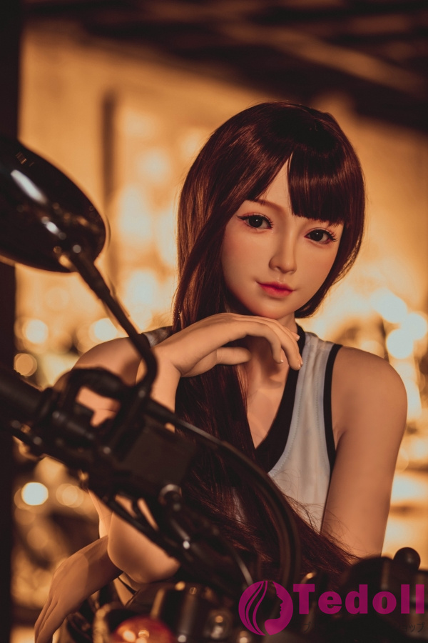 Bezlya Doll 冬青 160cmバイクガール フルシリコン製 等身大リアルラブドール Bカップ ノーマル肌