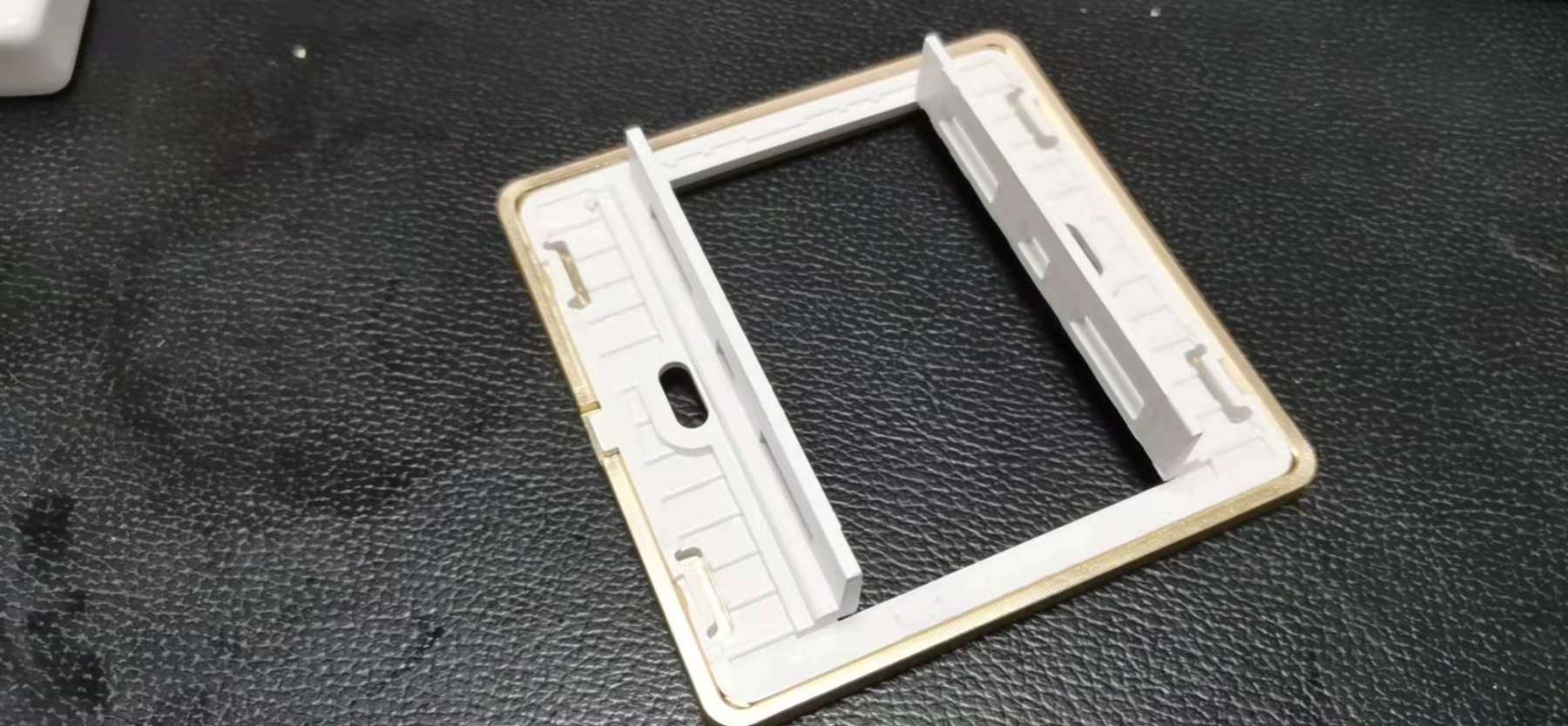 86*86 wall socket module fixed shell-Zhaotesi