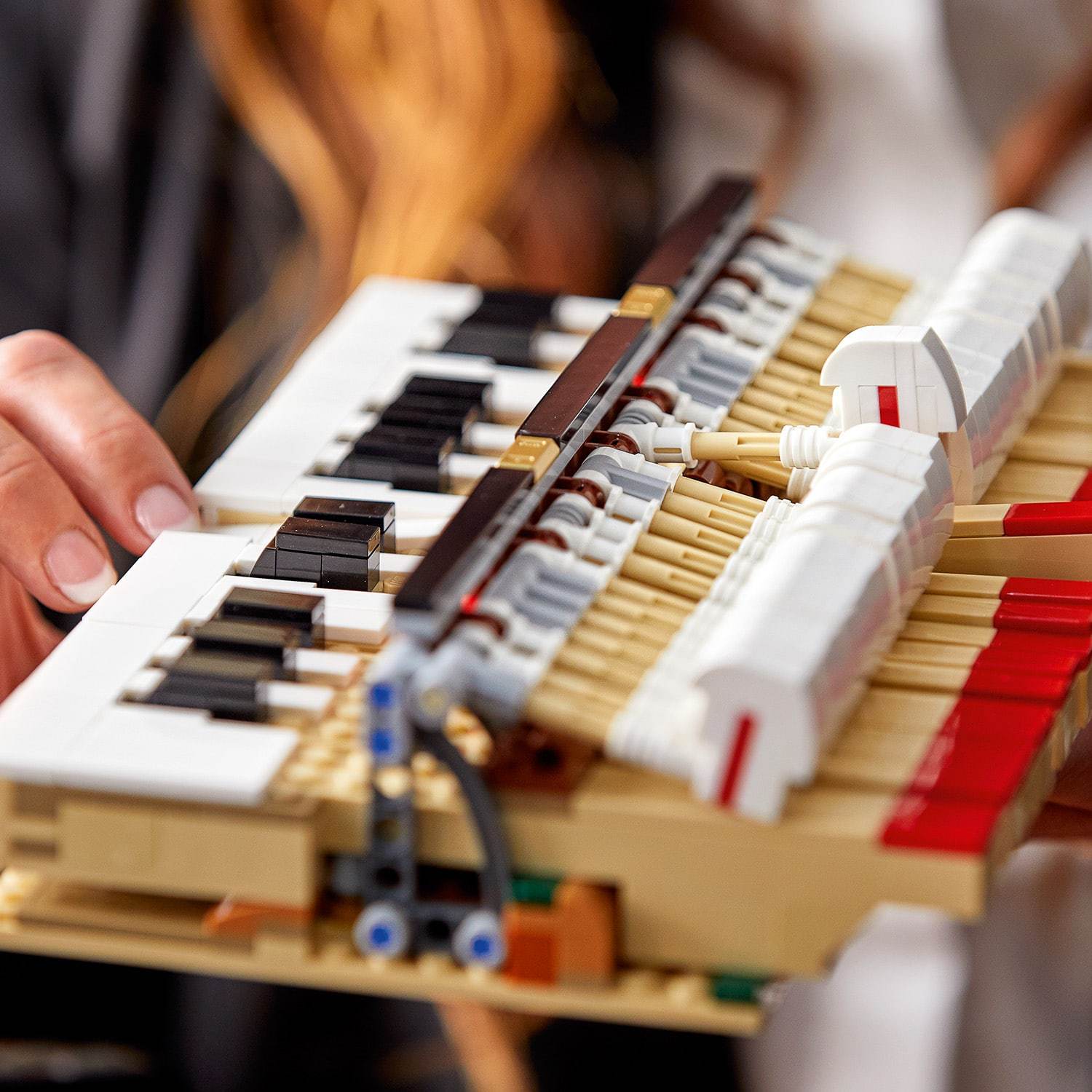 21323 Grand Piano