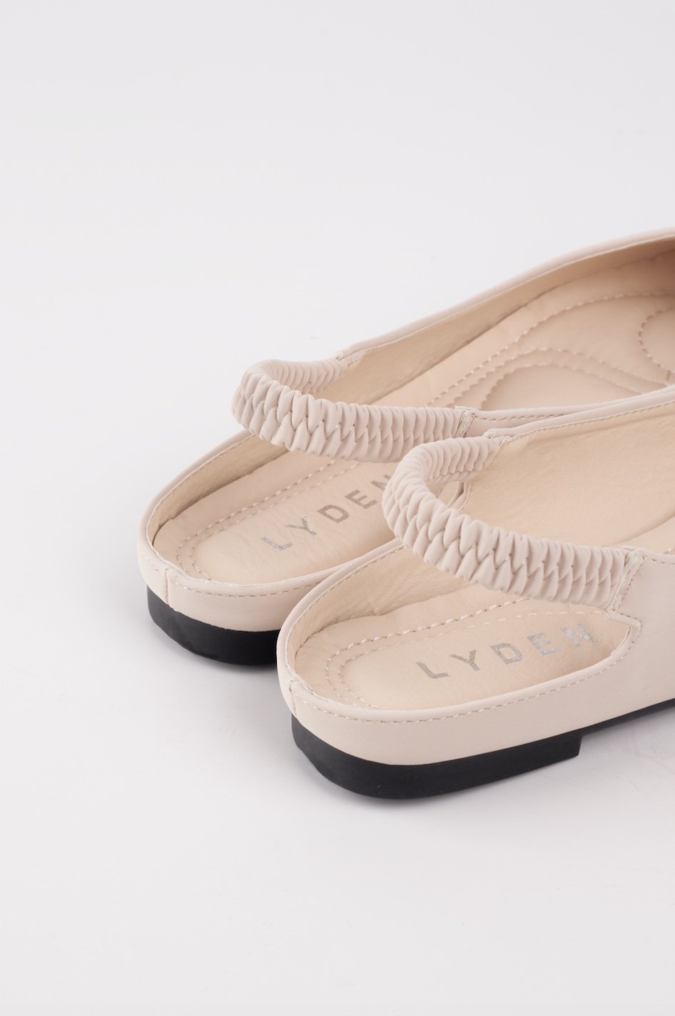 Lyden Kyla series flat (Premium flat) in beige (Pre-Order 20 days)