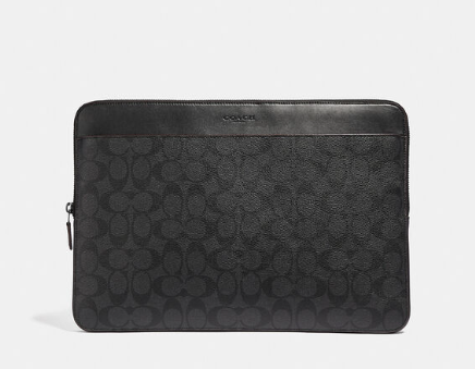 COACH LEATHER CLUTCH WITH CLASSIC DESIGN