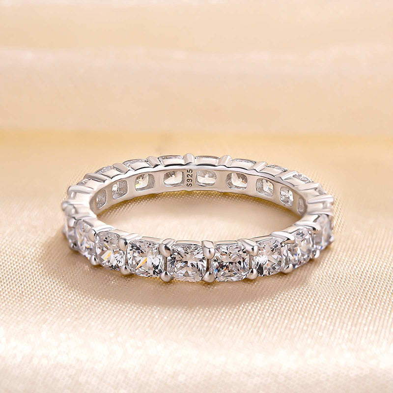 フィンガーリング 2.5ct dカラー クッション 18金ホワイトゴールド 