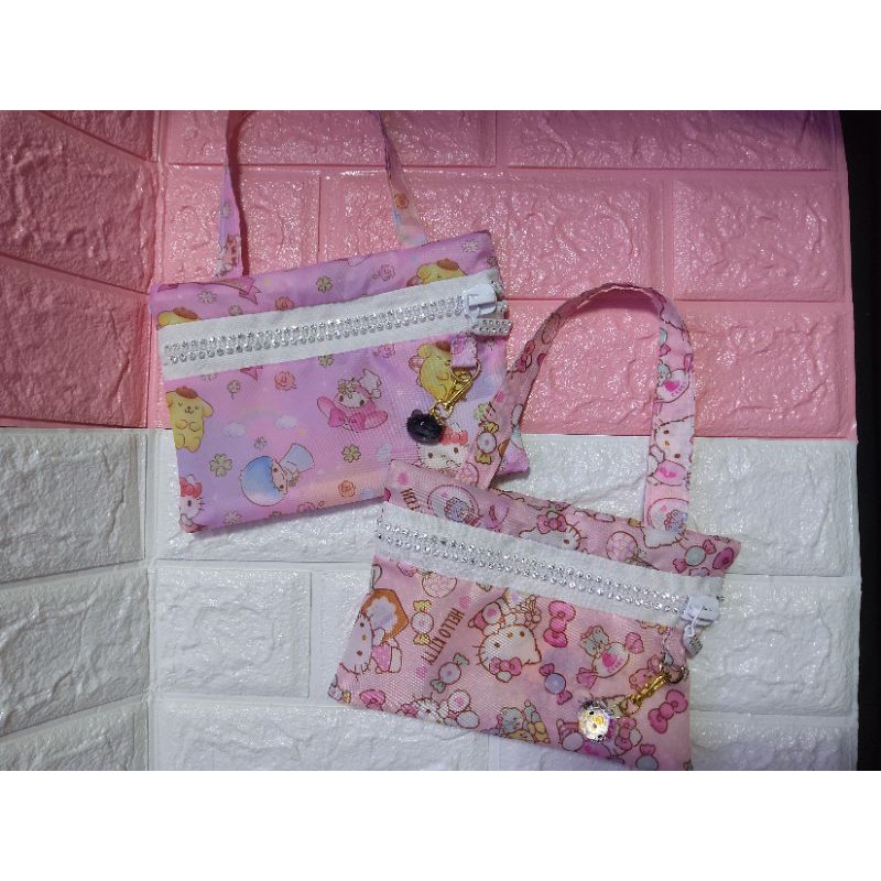 Travel Sized Nylon Pouch/Purse Hello Kitty with Charm Quartz Crystal Black Glass