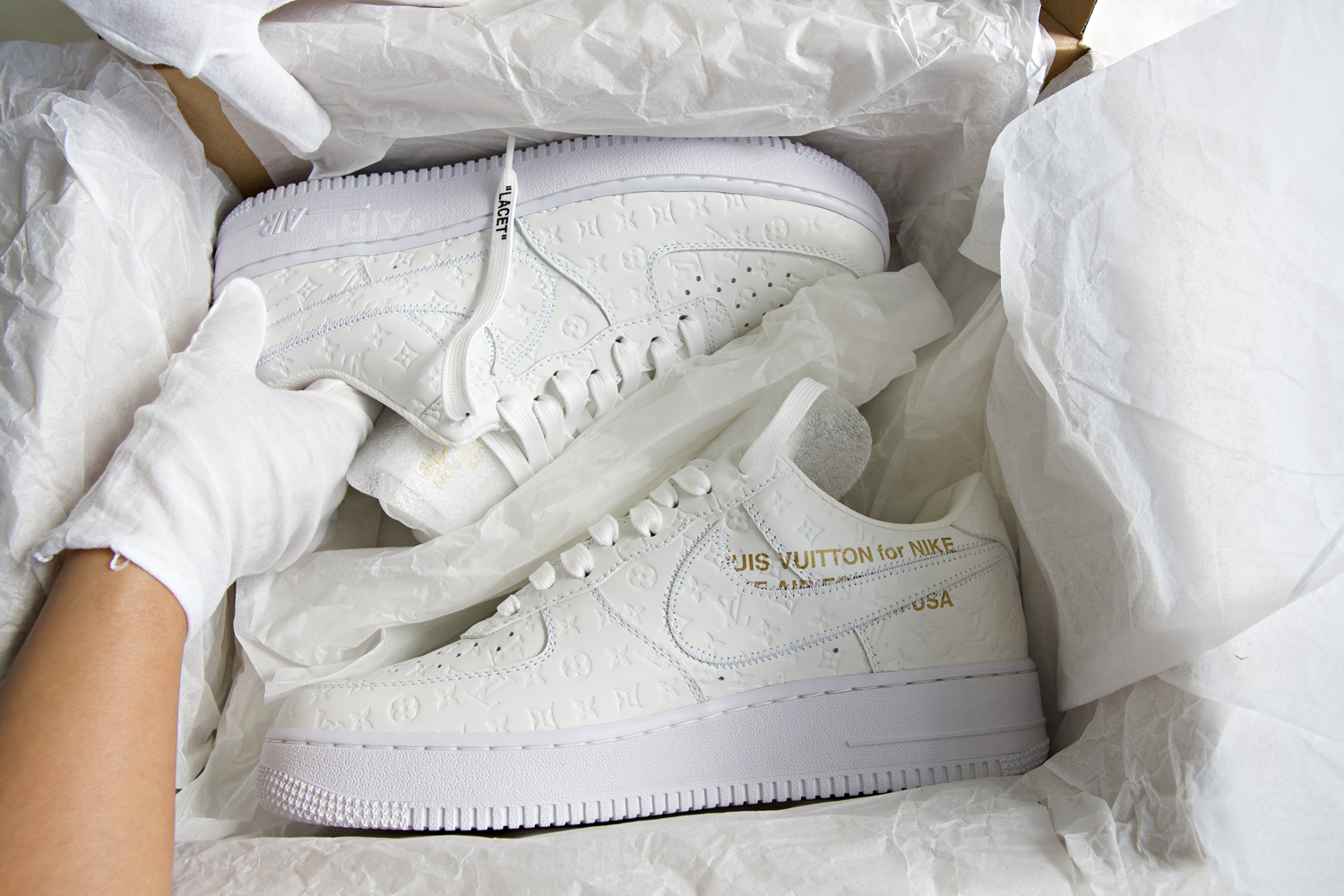 Louis Vuitton X Nike Air Force 1 White】100足の限定発売! ナイキ