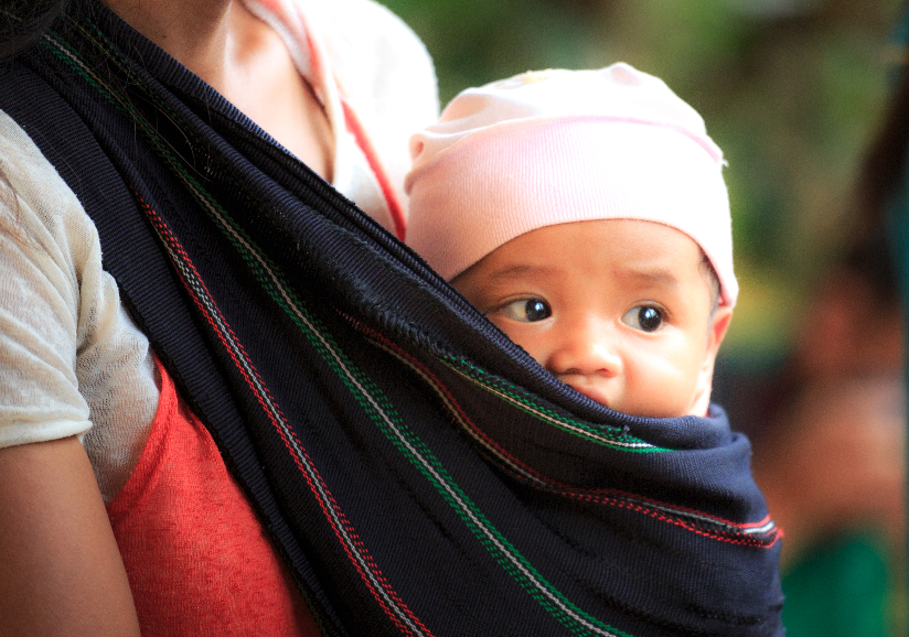 Practical Posture Tips For New Parents-Sunnystep-The most comfortable walking shoes-Best walking shoes