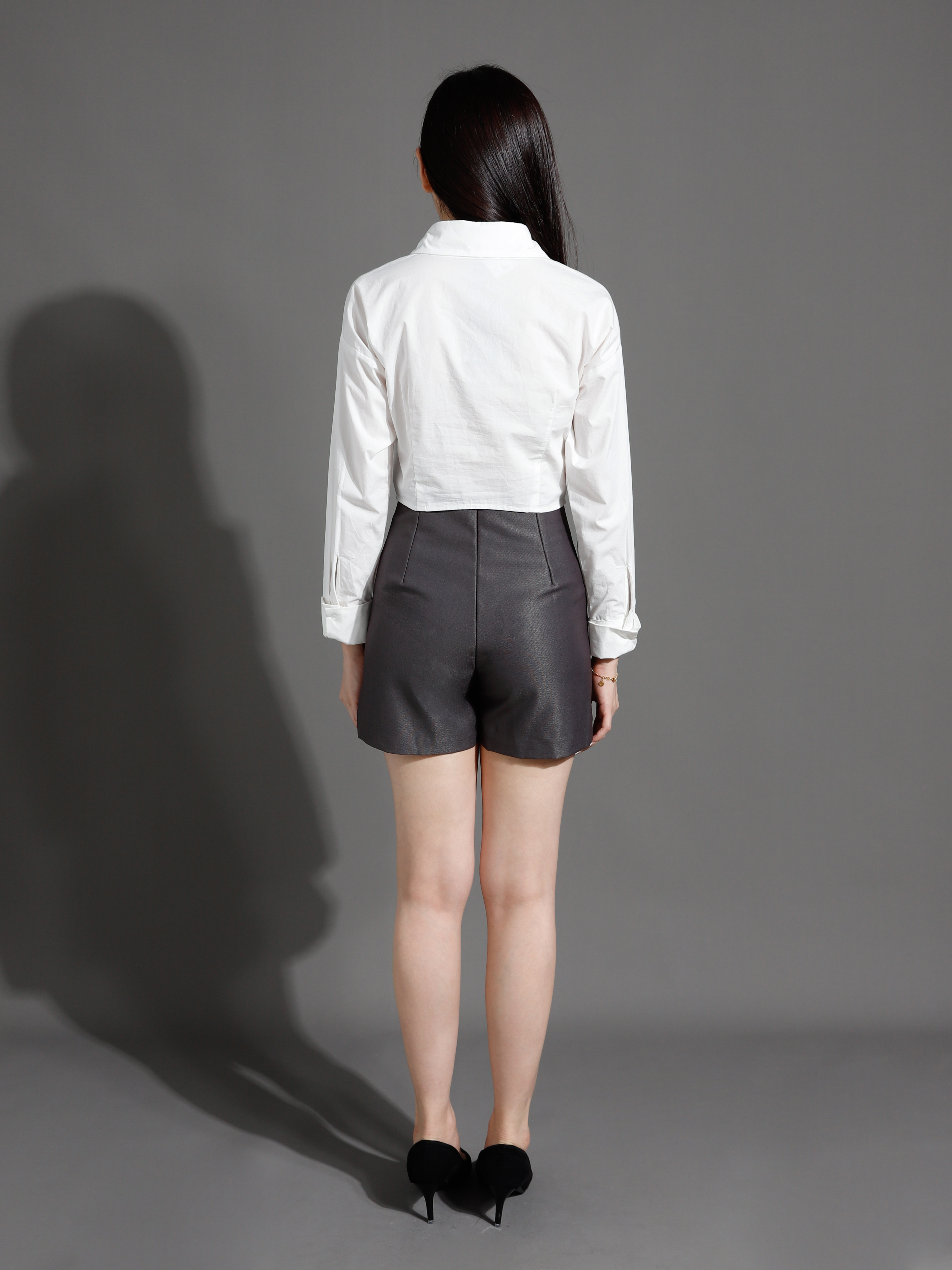 High Waist Decorative Clover Button Short Pants 26453