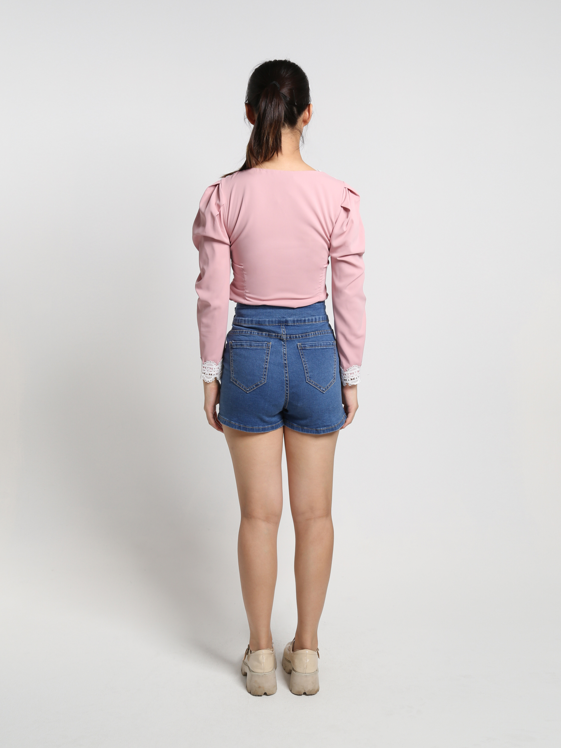 Y Lace Decotayive Long Sleeve Top 18387