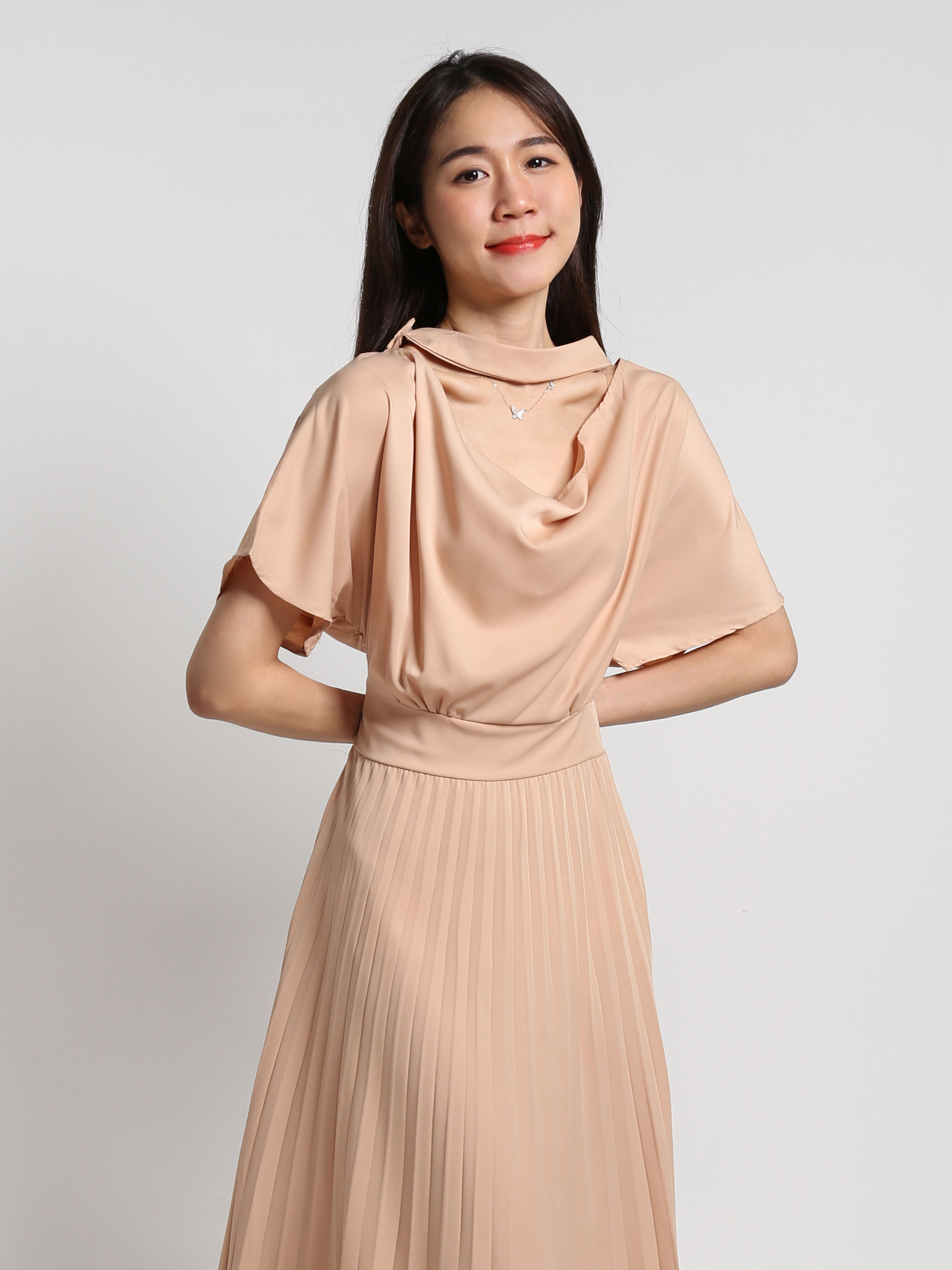 Decorative Chocker Pleated Dress 23011