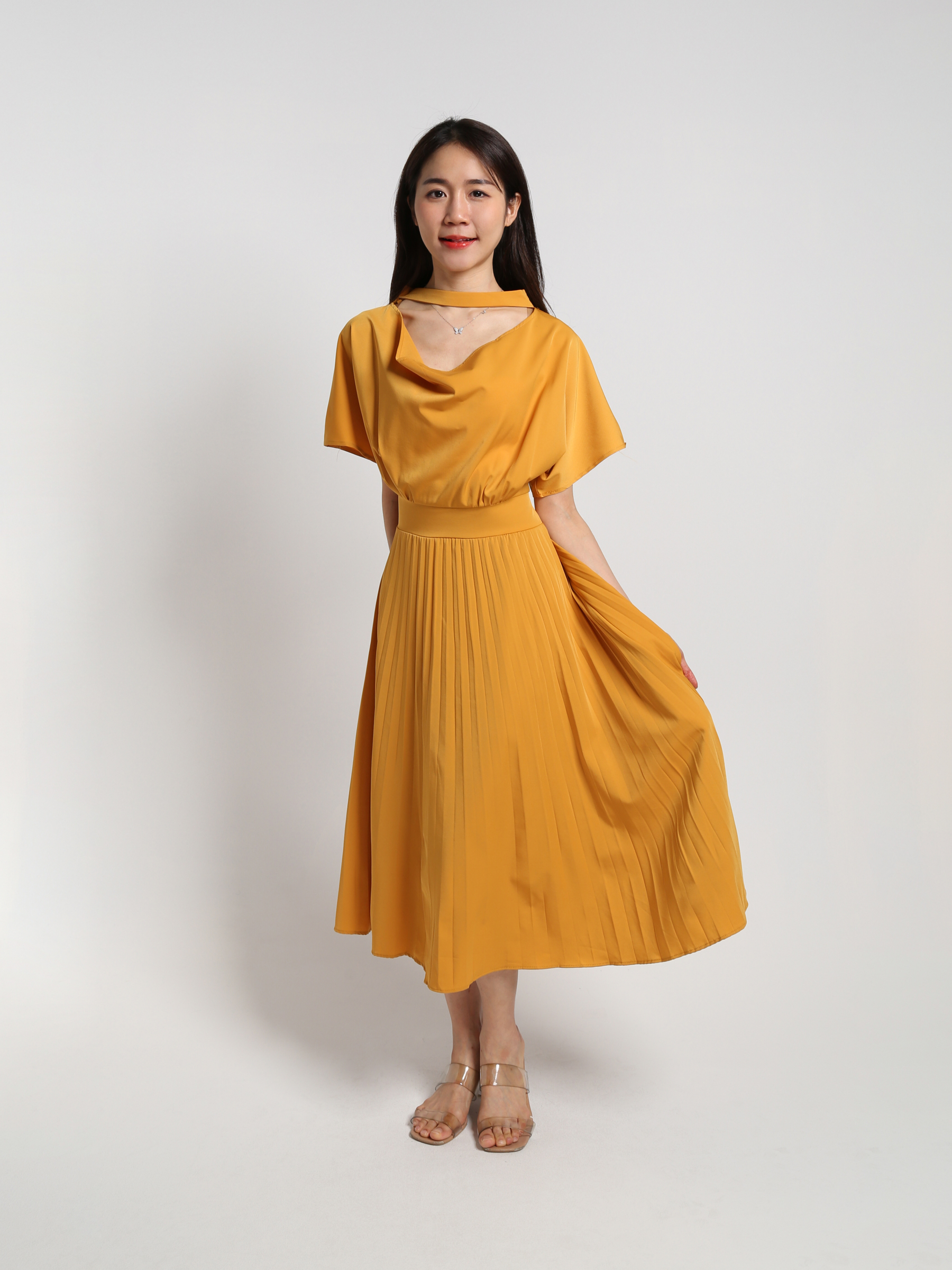 Decorative Chocker Pleated Dress 23011