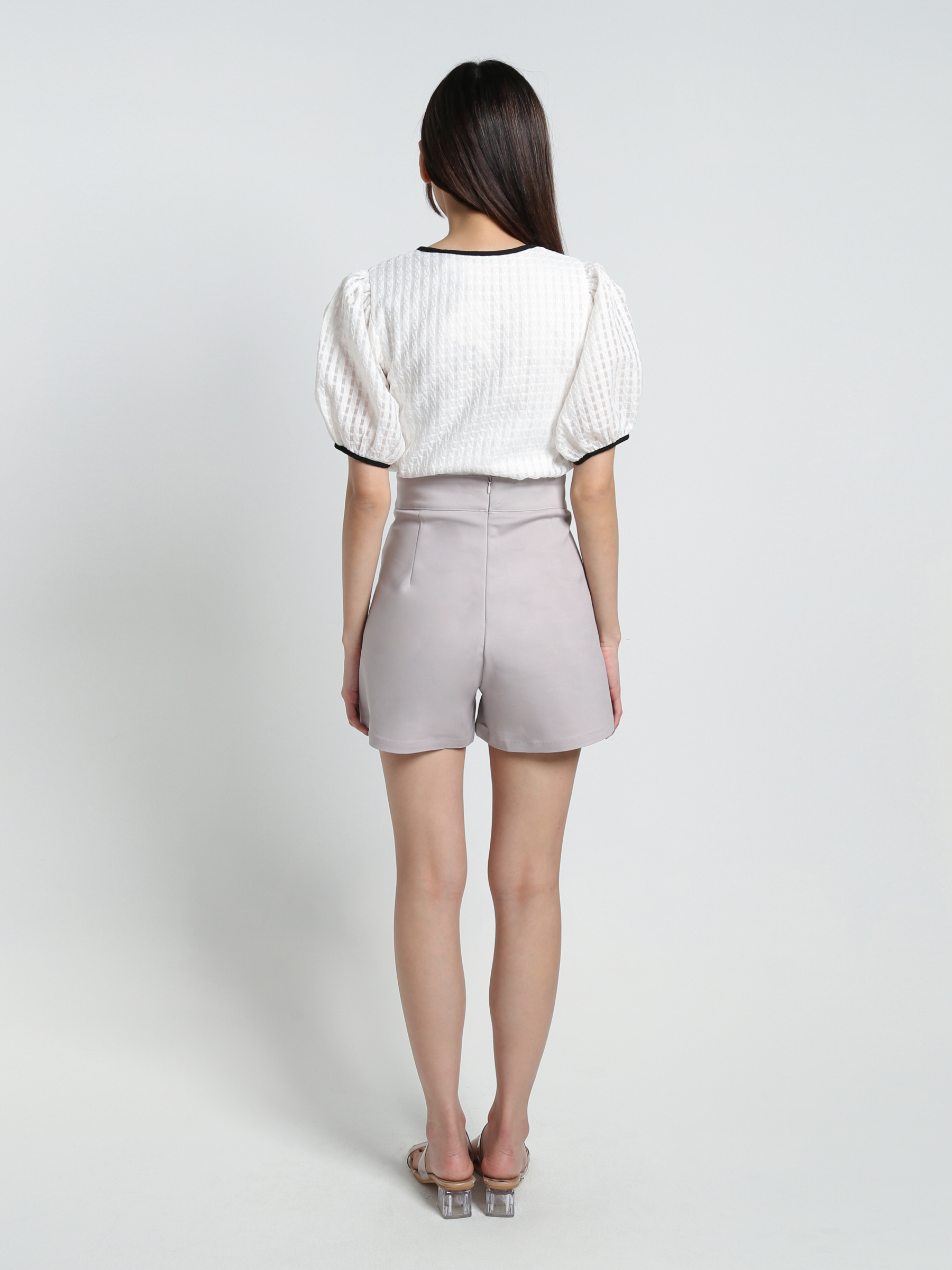 High Waist V Metal Short Pants 18422