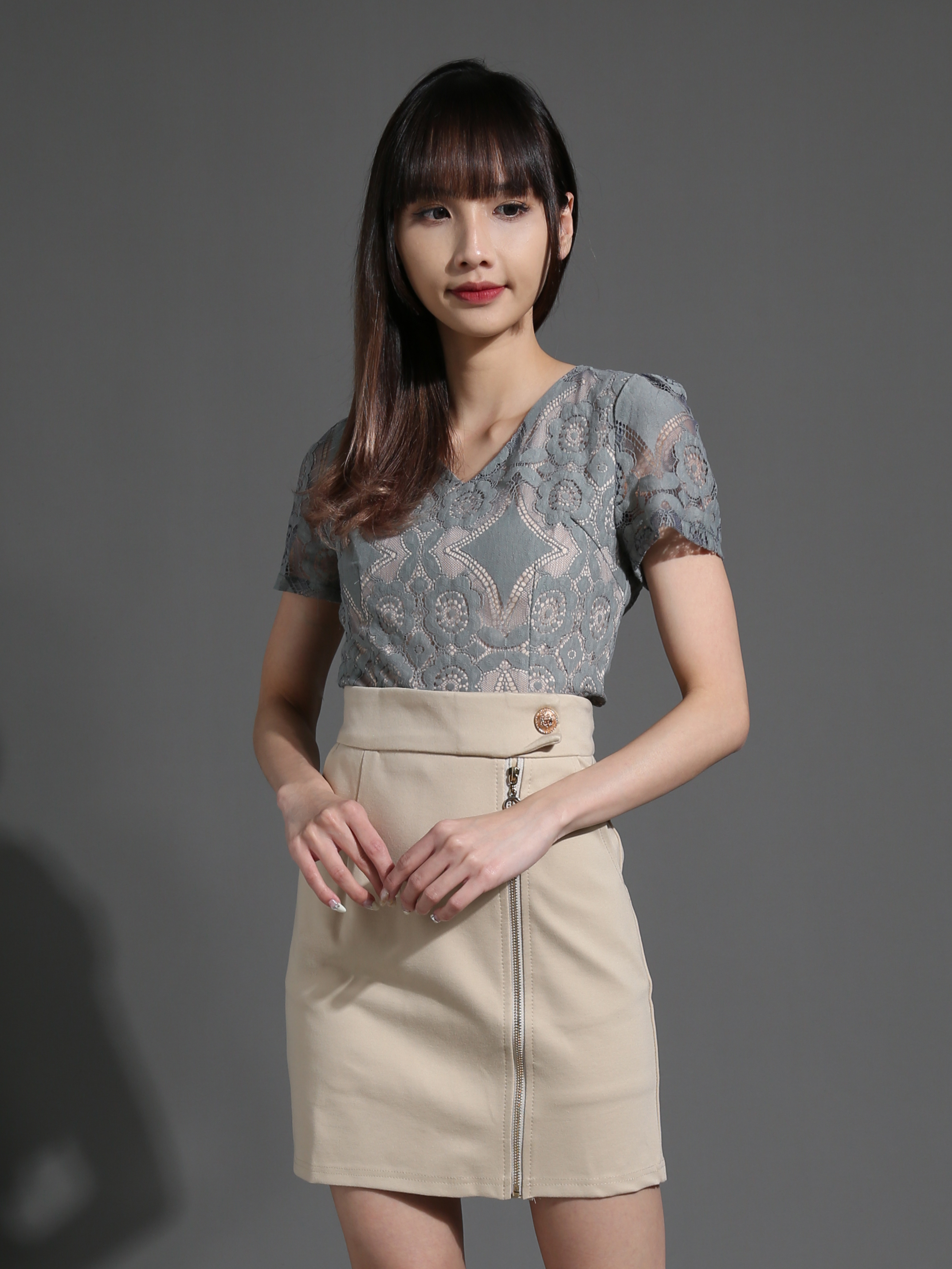 Two Tone Lace Top With Side Zip Skirt Set 26531