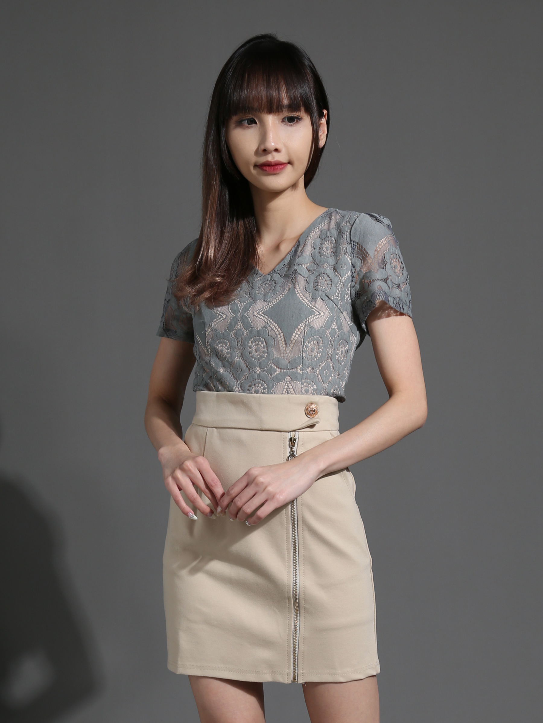 Two Tone Lace Top With Side Zip Skirt Set 26531
