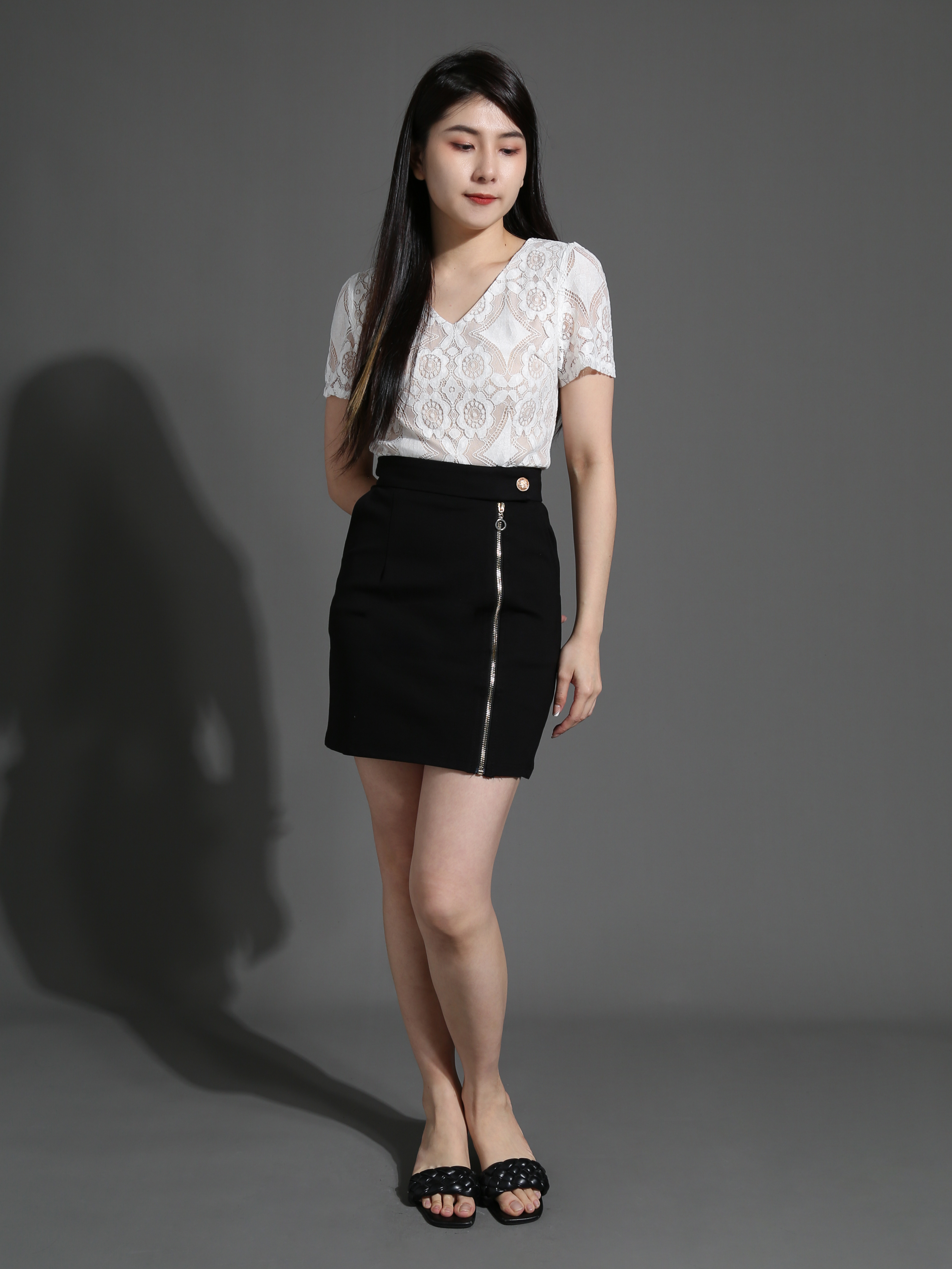 Two Tone Lace Top With Side Zip Skirt Set 26531