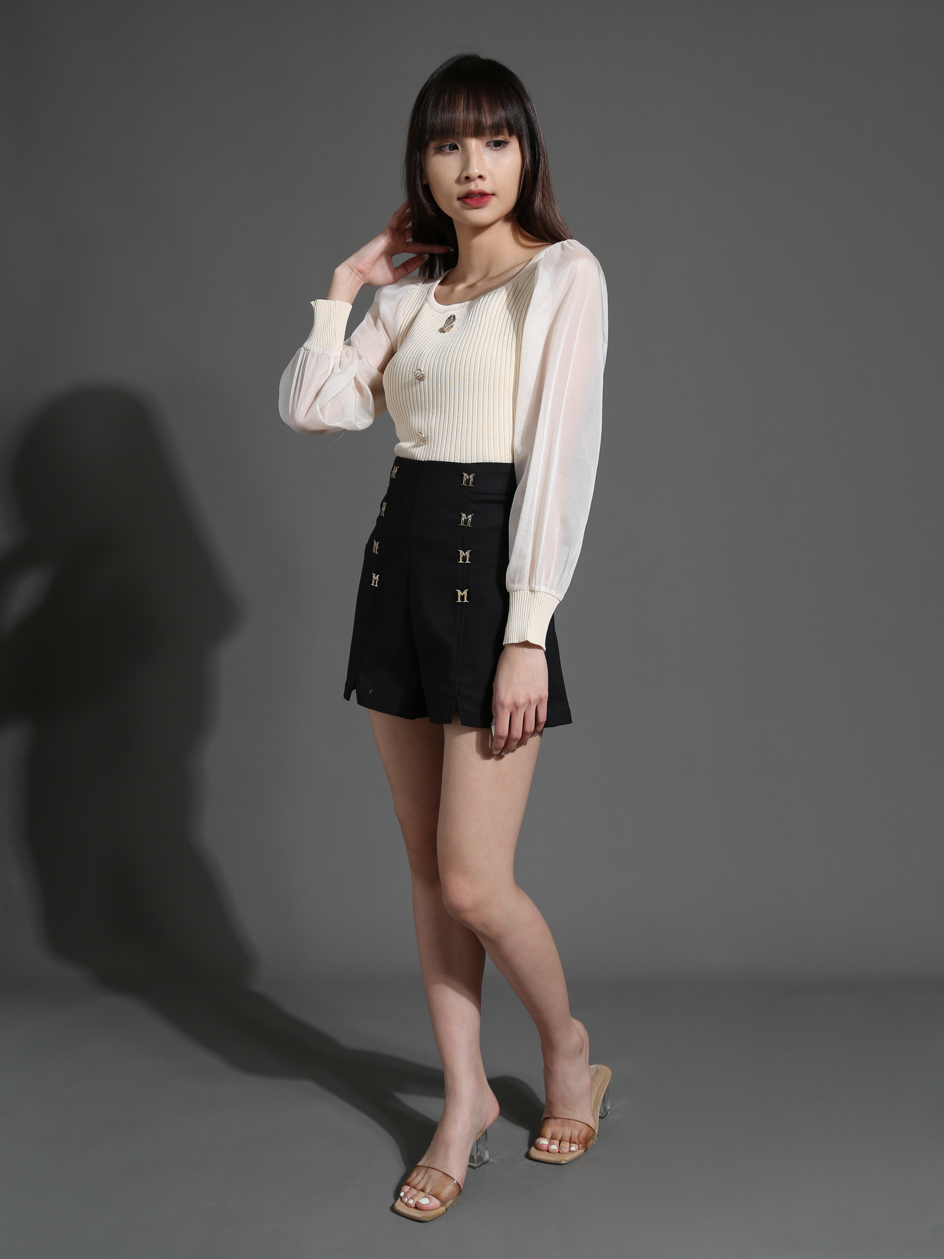 High Waist Back Zip Short Pants 26522