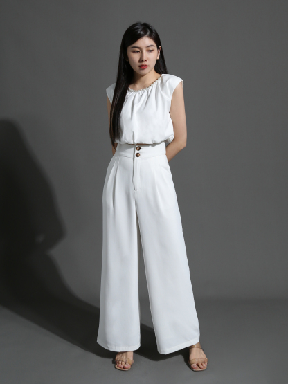 Sleeveless With Decorative Pearl Top 26524