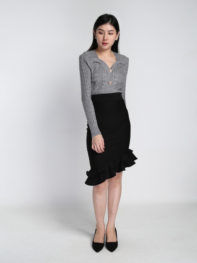 Knitted Long Sleeve Front Button Top 18272
