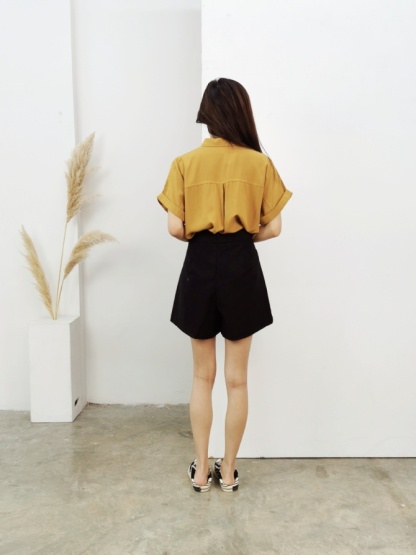 High Waist With Front Breasted Decorative Button Short Pants 16342