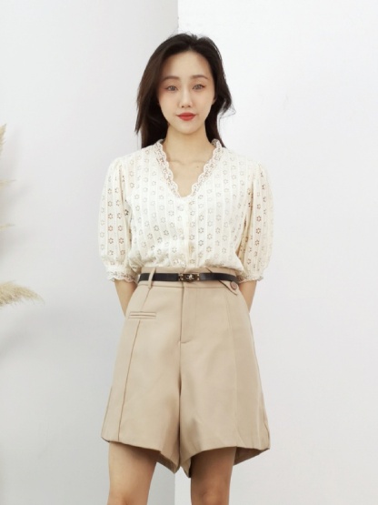 High Waist With Decorative Button With Belt Short Pants 17325