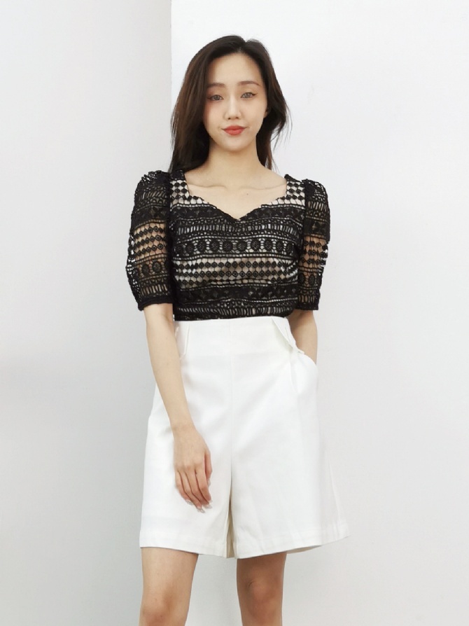 Sweetheart Neckline Lace Top 17378