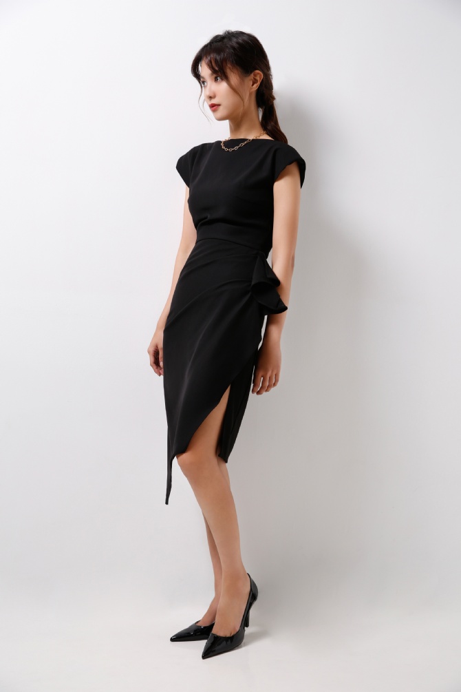 Dress With Draping Details