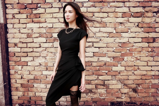 Dress With Draping Details