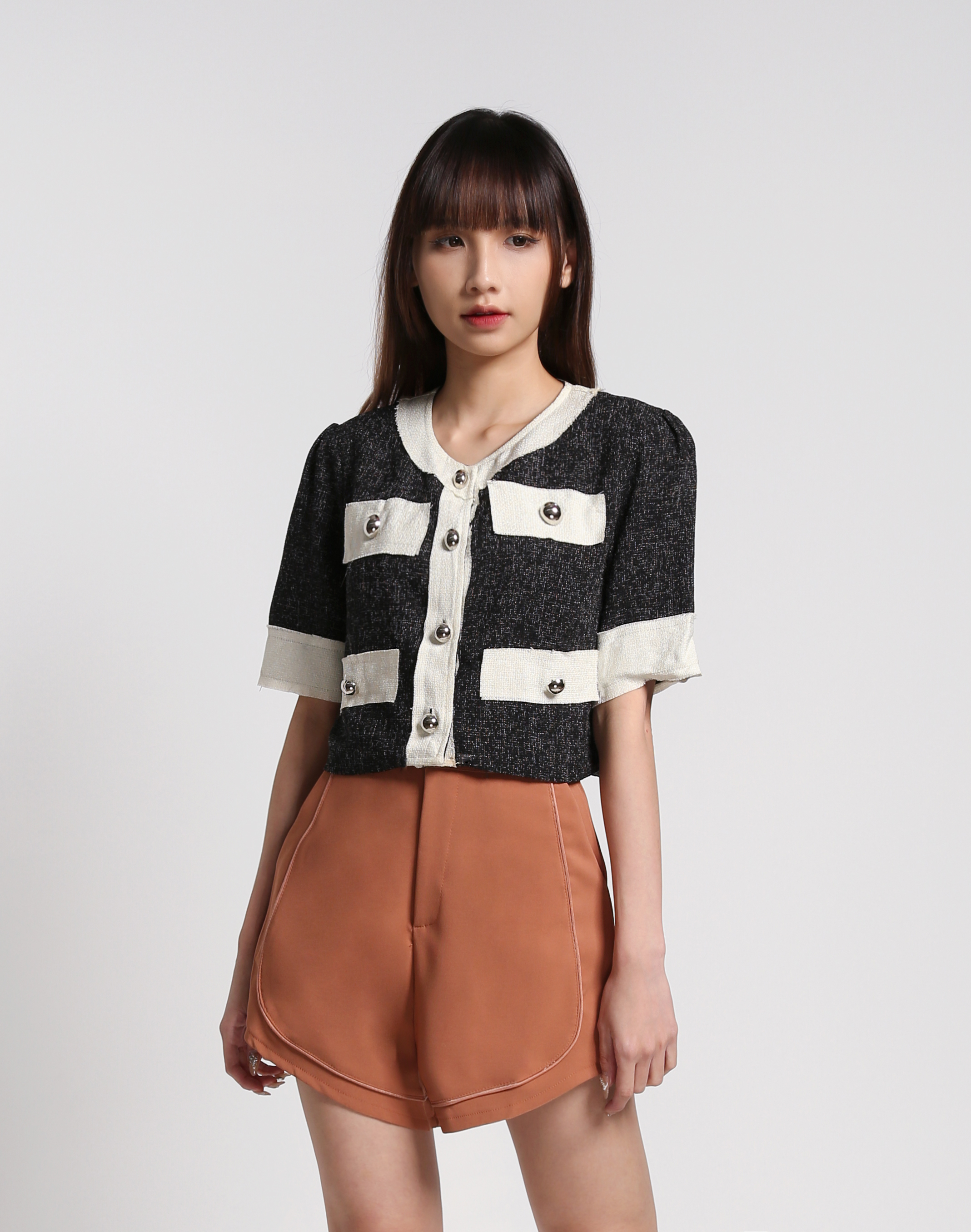 Front Button Pleated Short Pant 27119