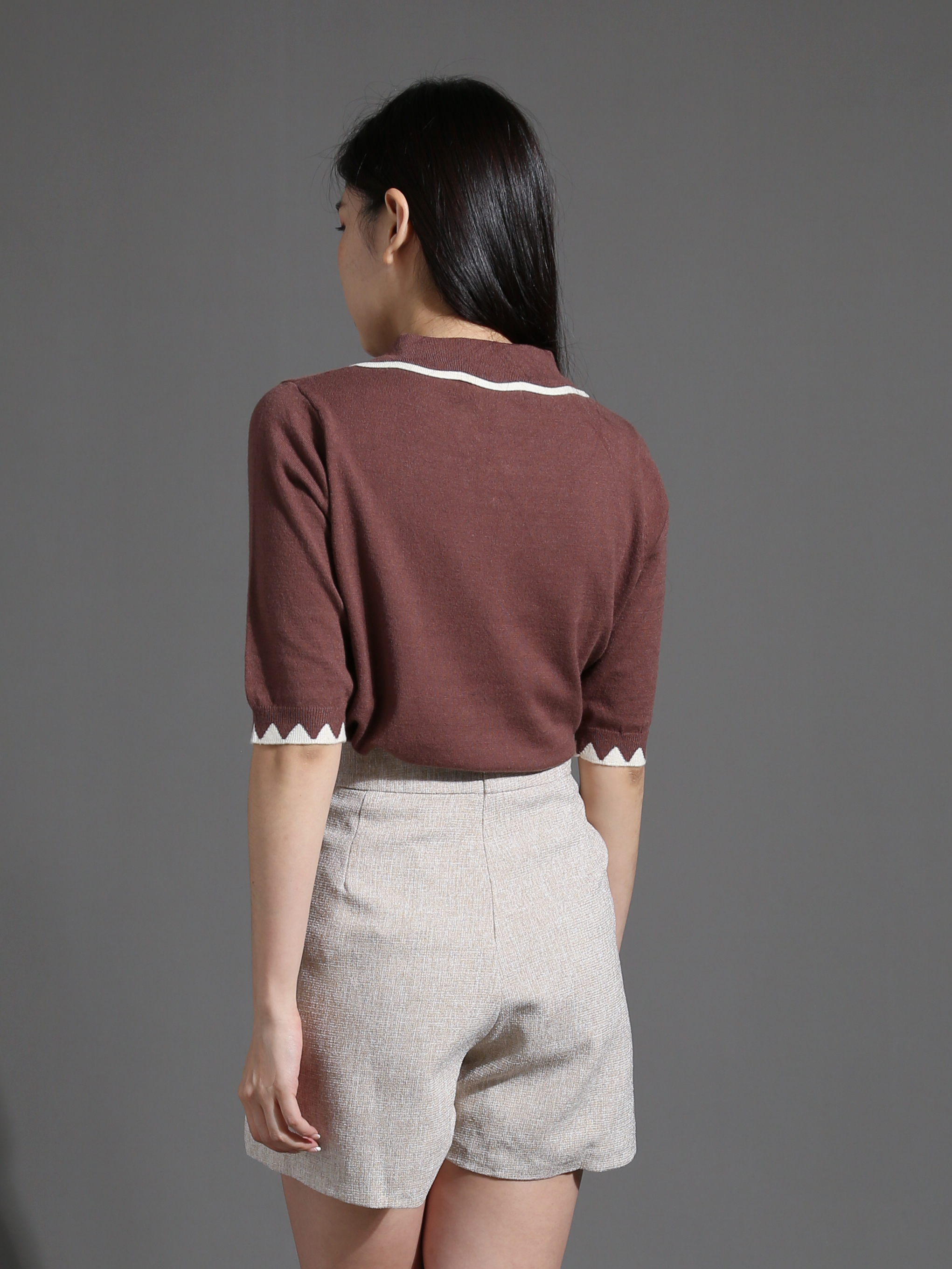 Back Zip Front Decorative Pocket Short Pant 26396