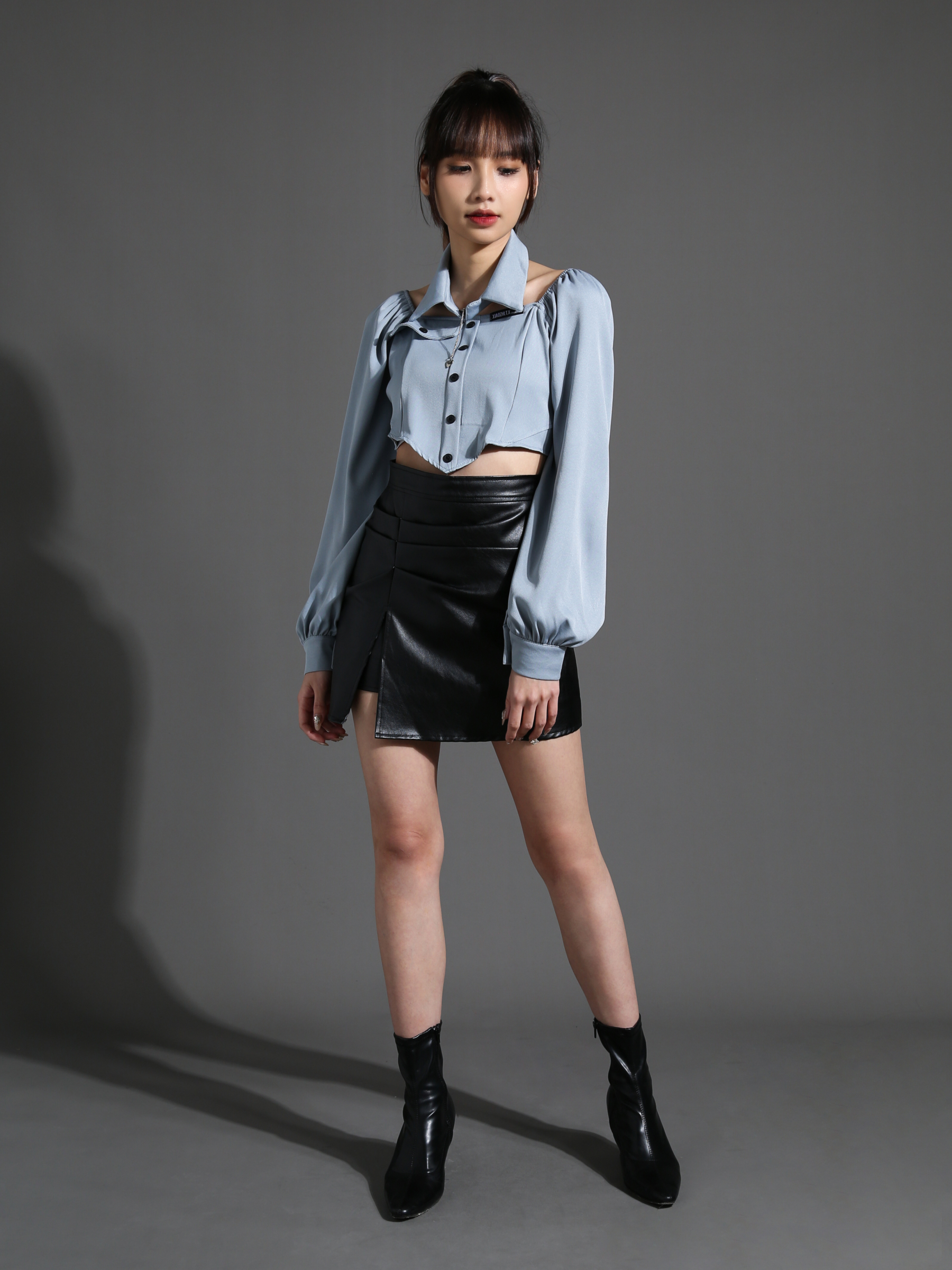 Off Shoulder With Chocker Top 26556