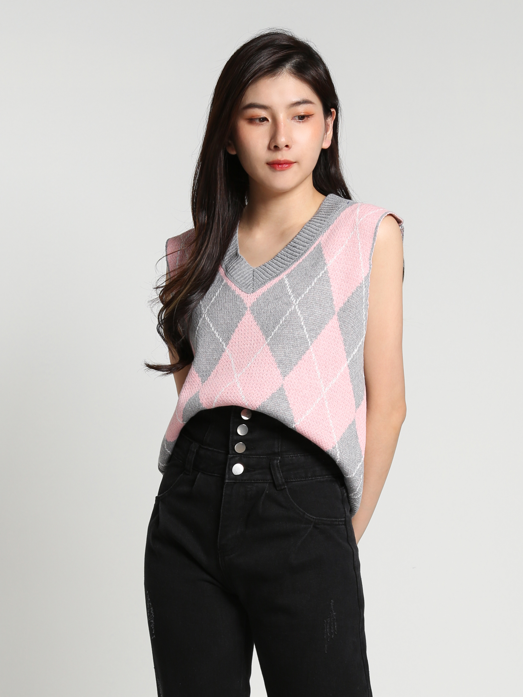 Sleeveless V Neck Top 26920
