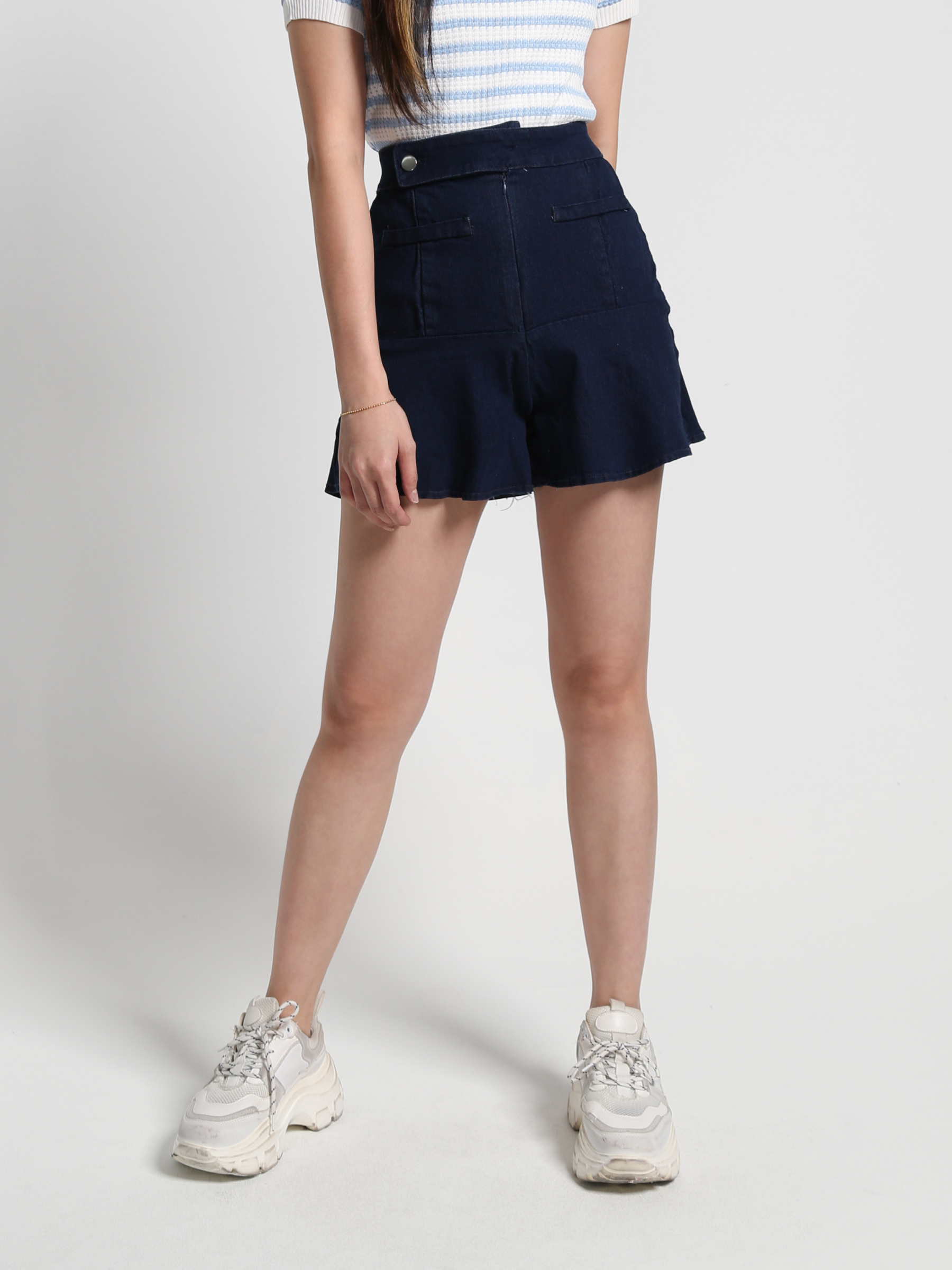 Denim Ruffles Short Pants 27011