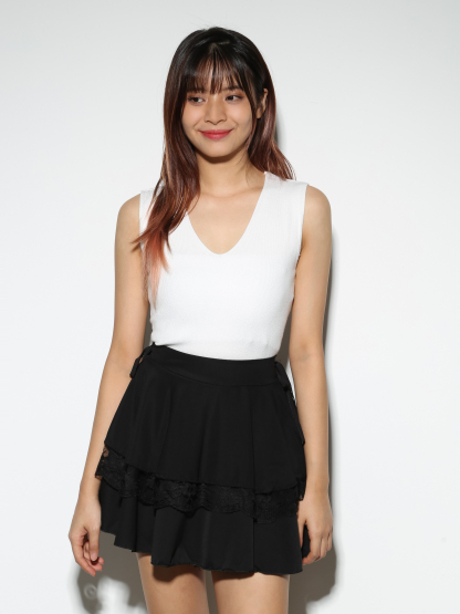 Sleeveless V Neck Top 29324