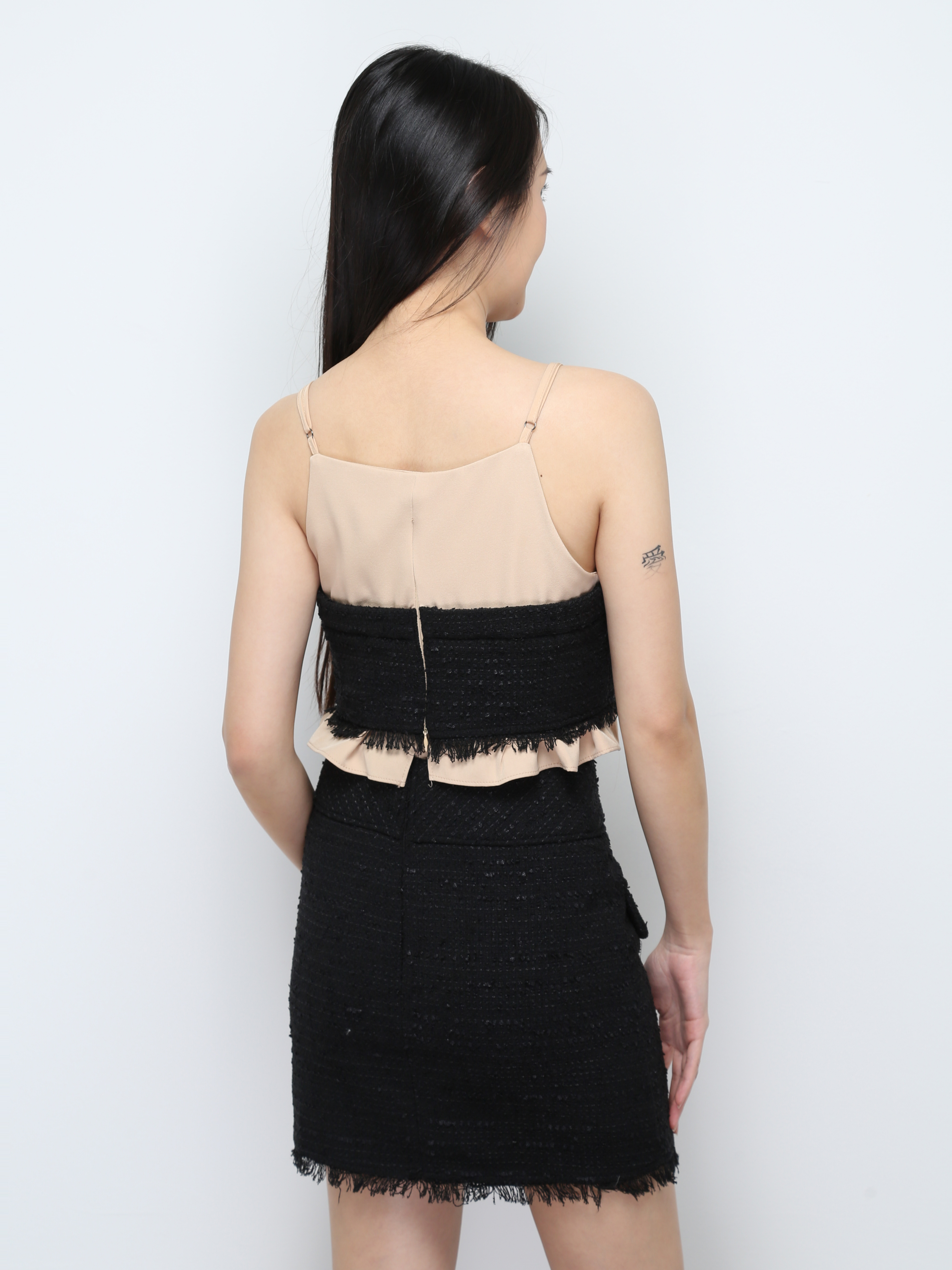 Chanel Style Sleeveless Crop Top With Skirt Set 27325