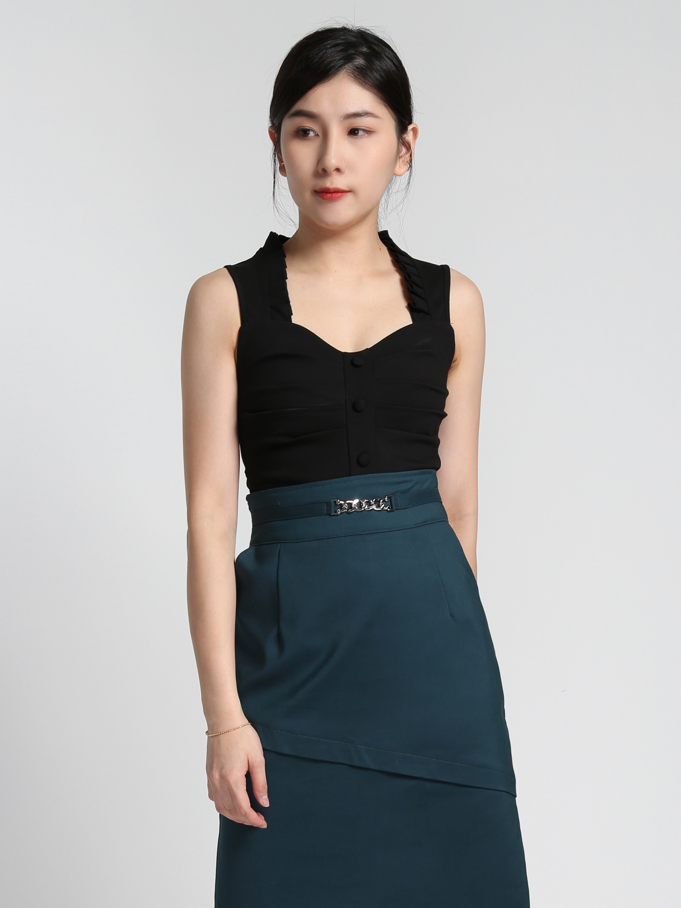 Sleeveless Front Pleated Top 27509 (SO)
