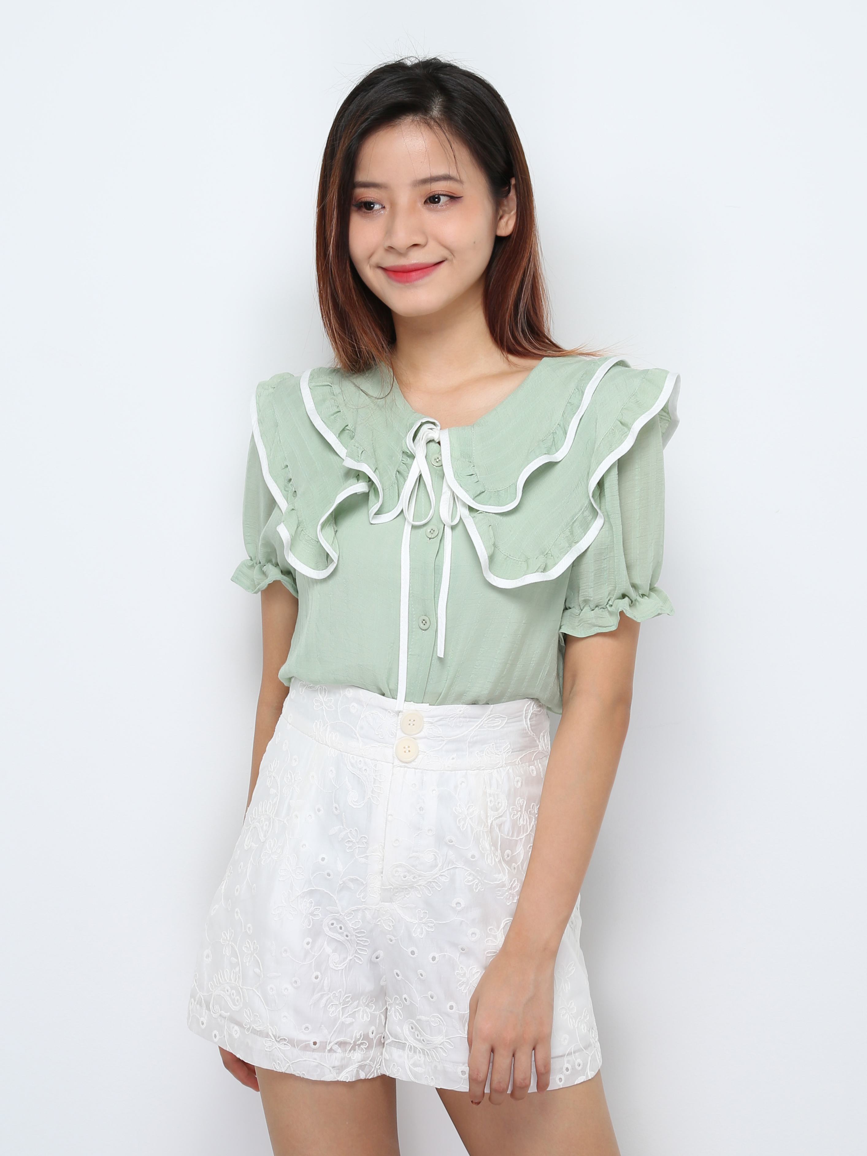 High Waist Eyelet Short Pants 28011