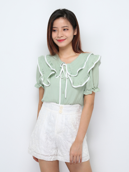 High Waist Eyelet Short Pants 28011