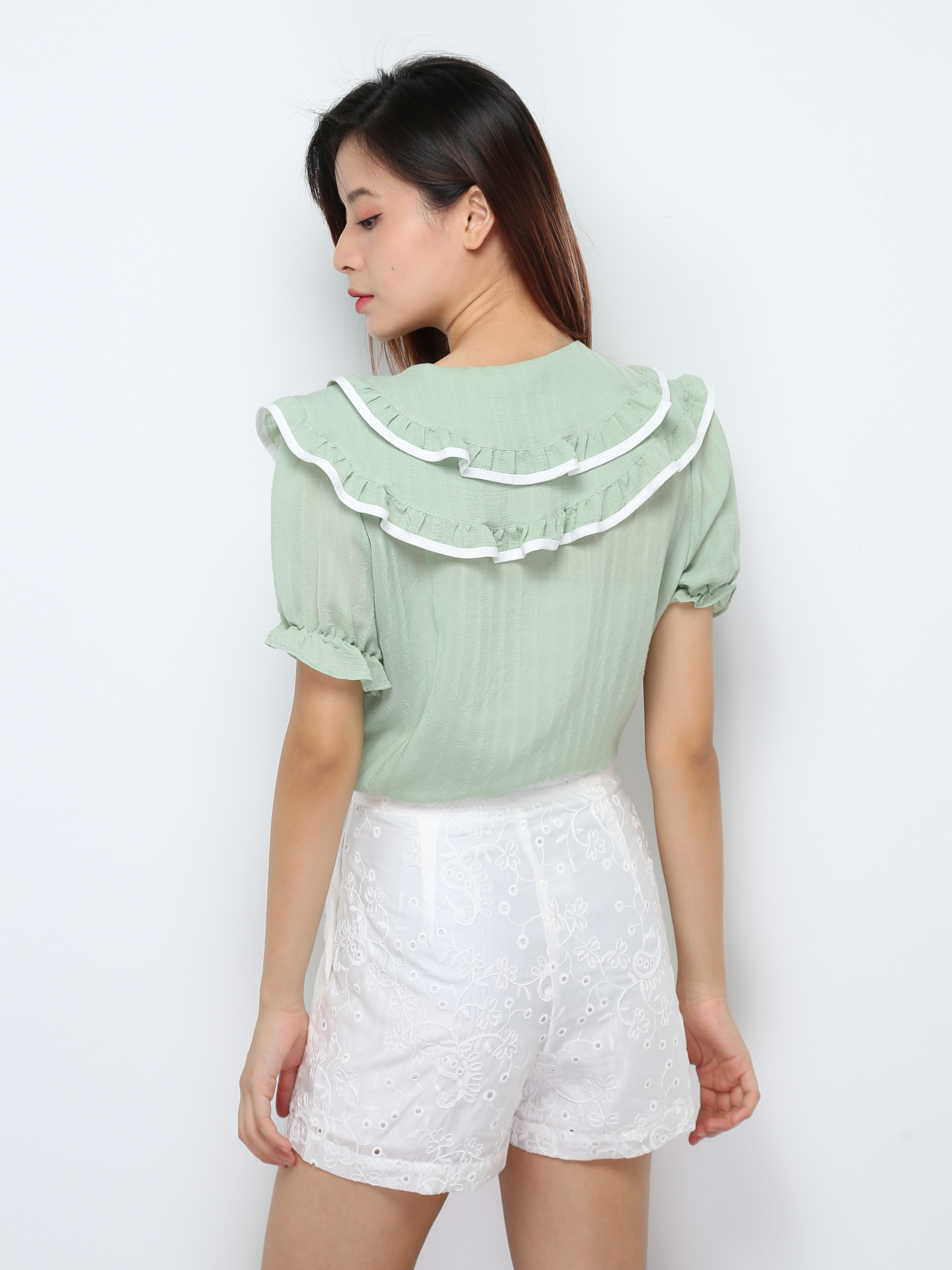 High Waist Eyelet Short Pants 28011