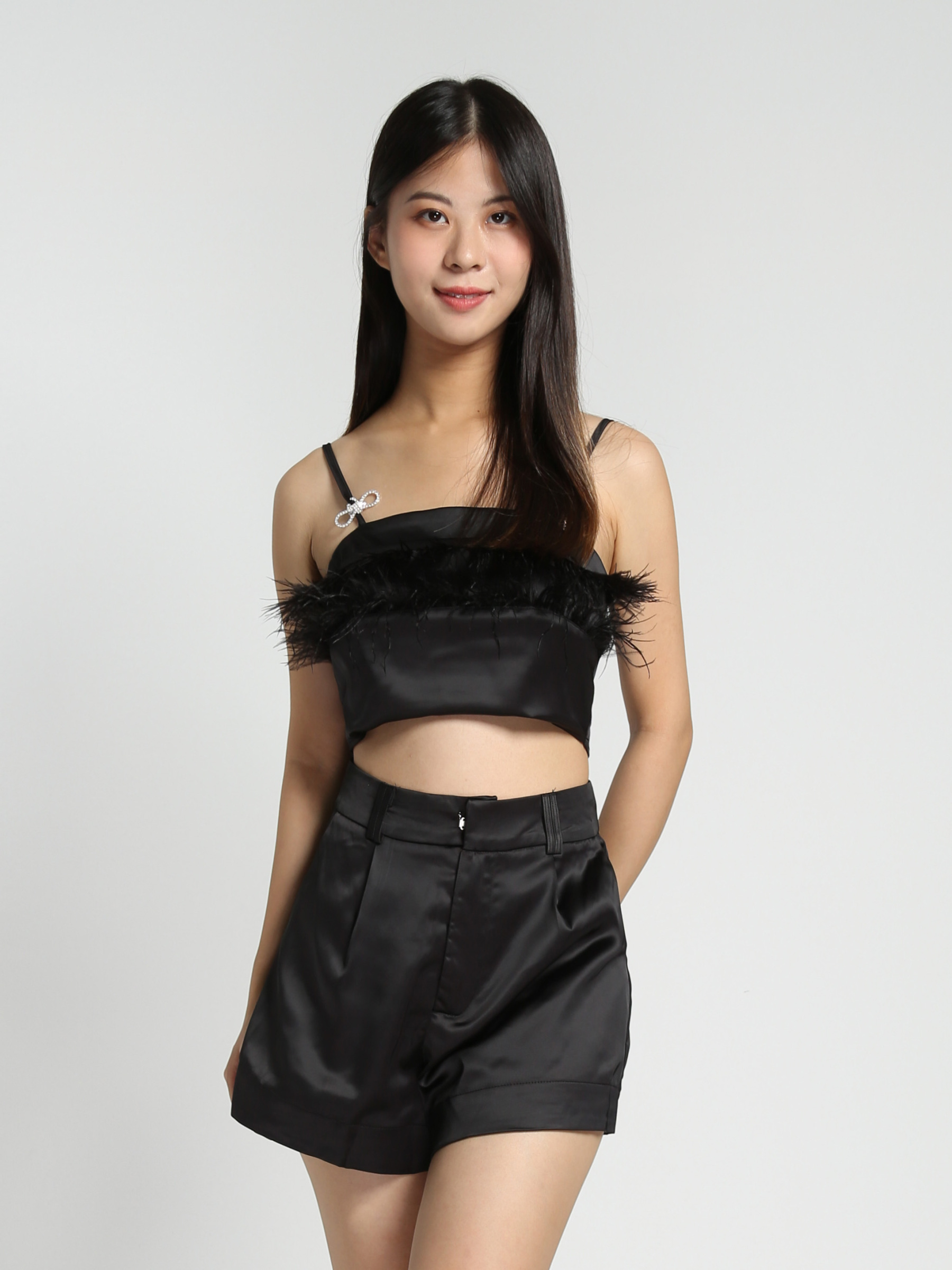 Sleeveless With Fur Top With Short Pants Set 27843
