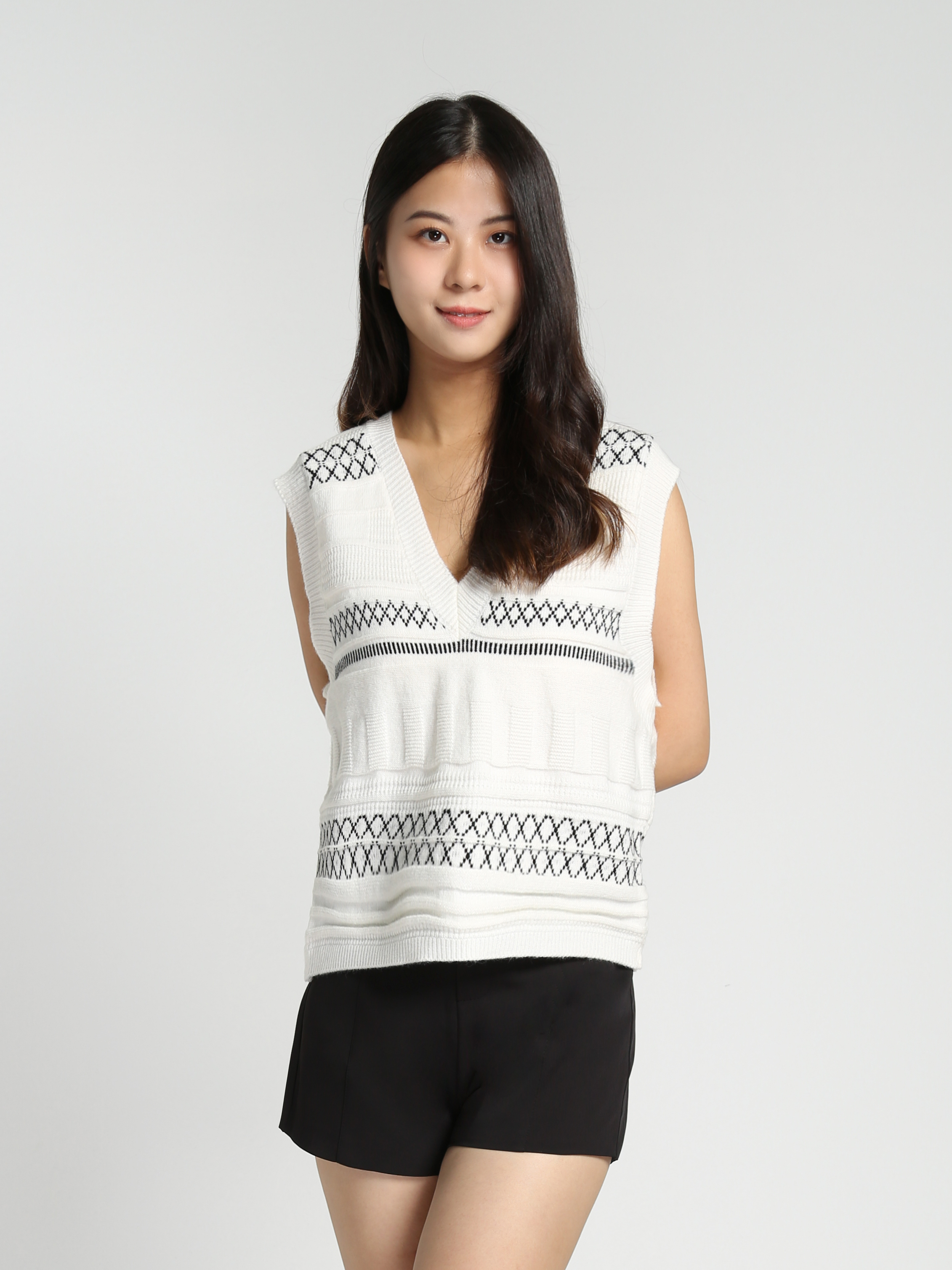 Knitted Sleeveless V Neck Top 27858