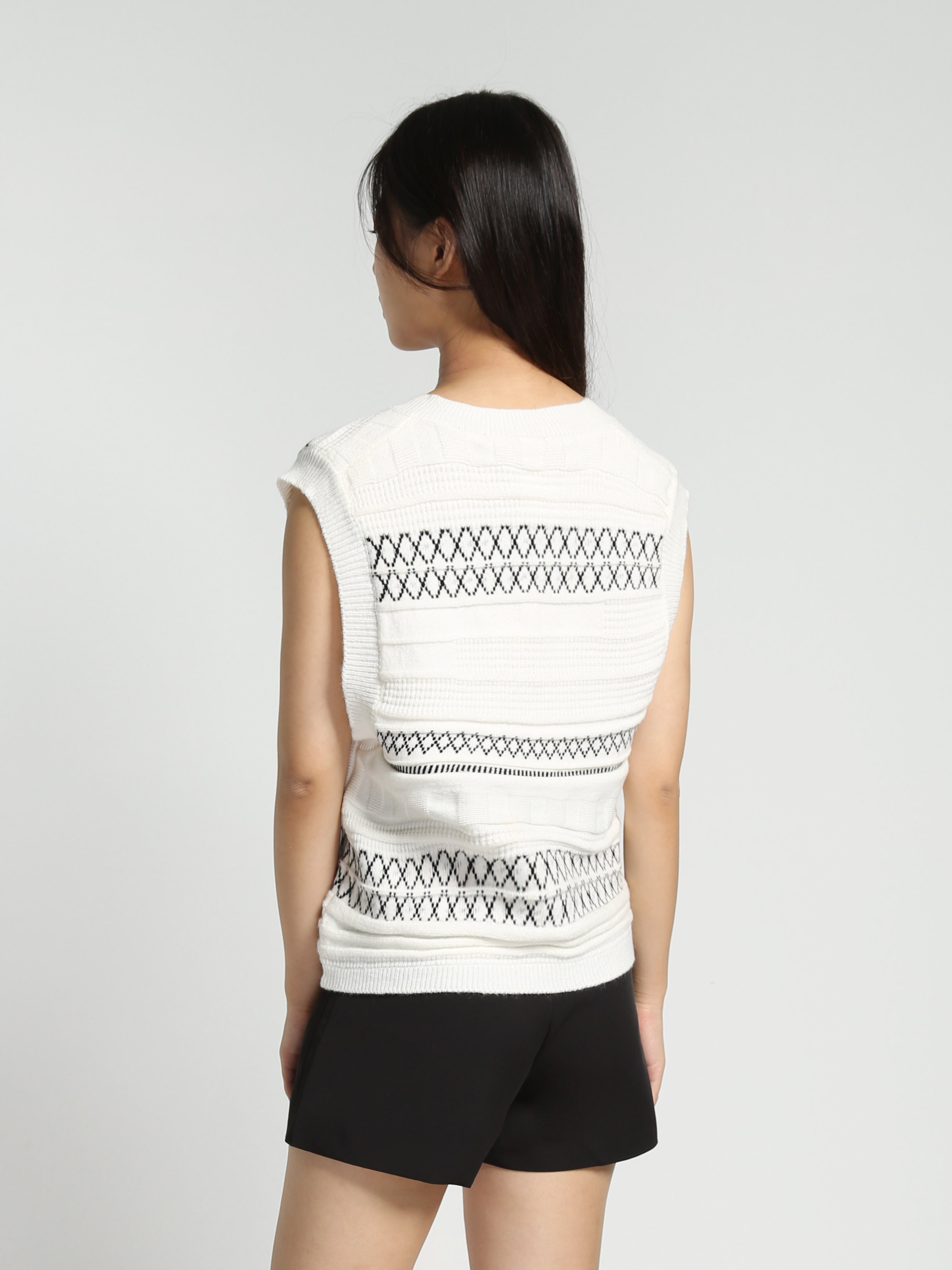 Knitted Sleeveless V Neck Top 27858