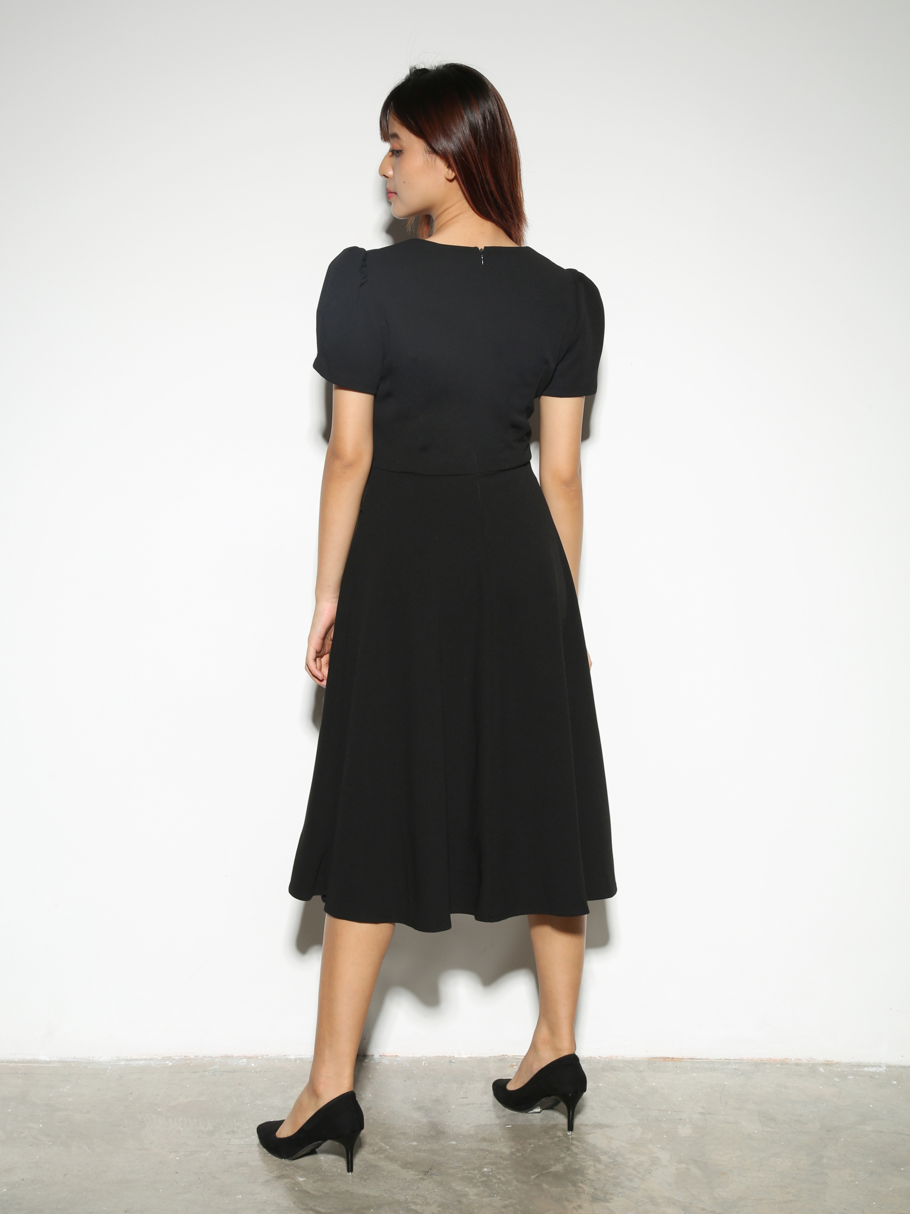 V Neck Twist Dress 28409