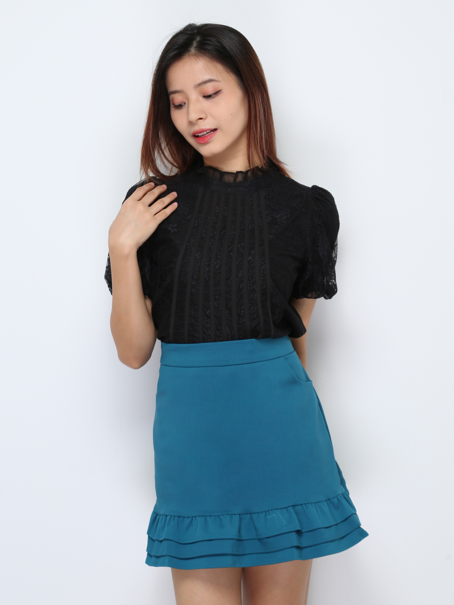 Puff Sleeve Lace Top 28500