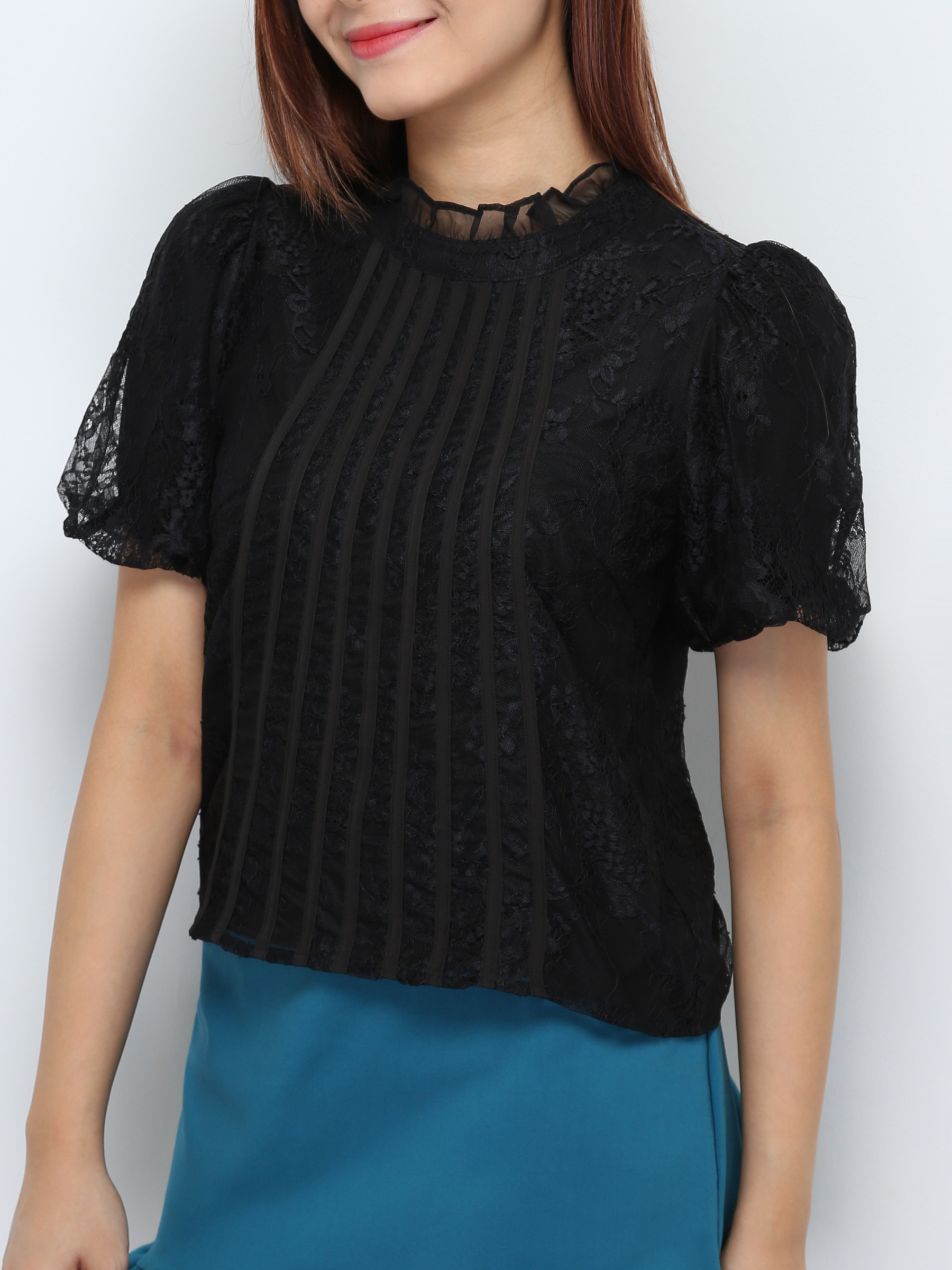 Puff Sleeve Lace Top 28500