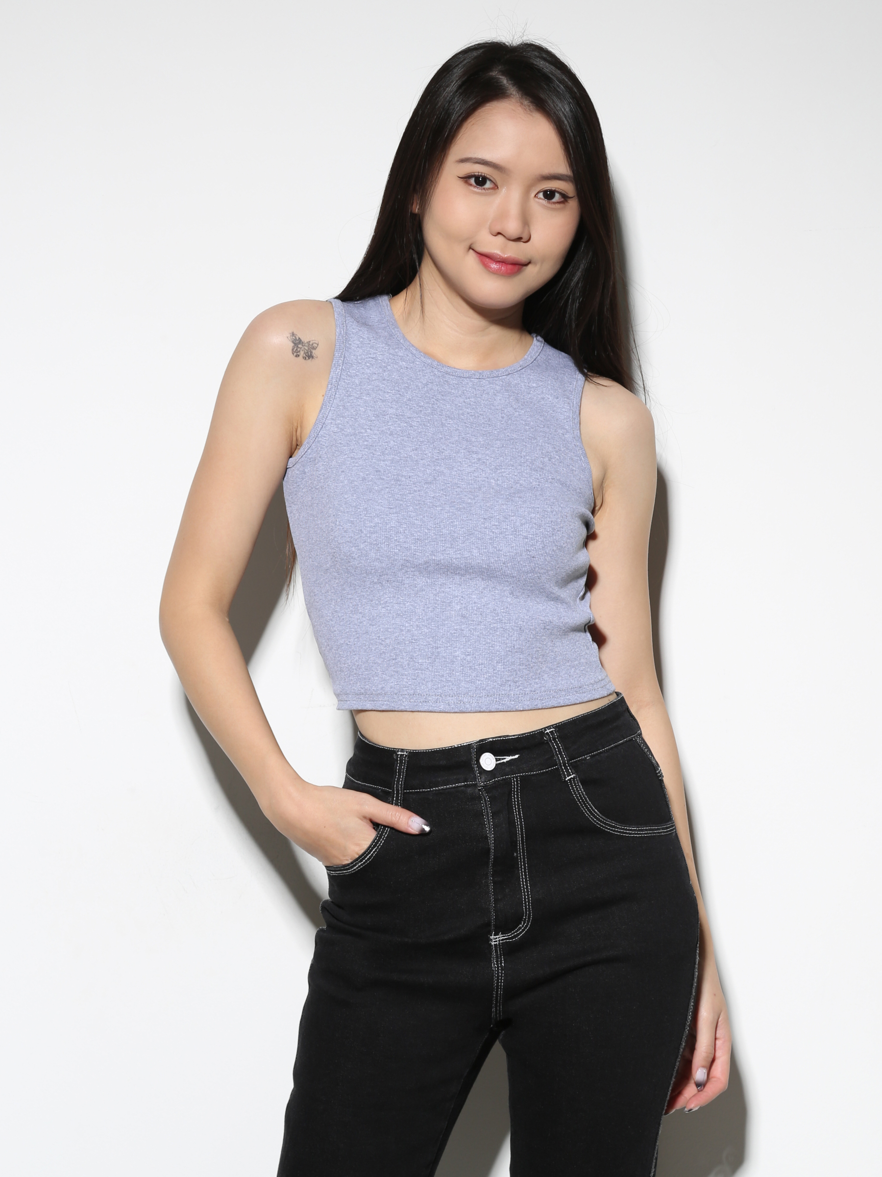 Sleeveless Back Hole Top 28890