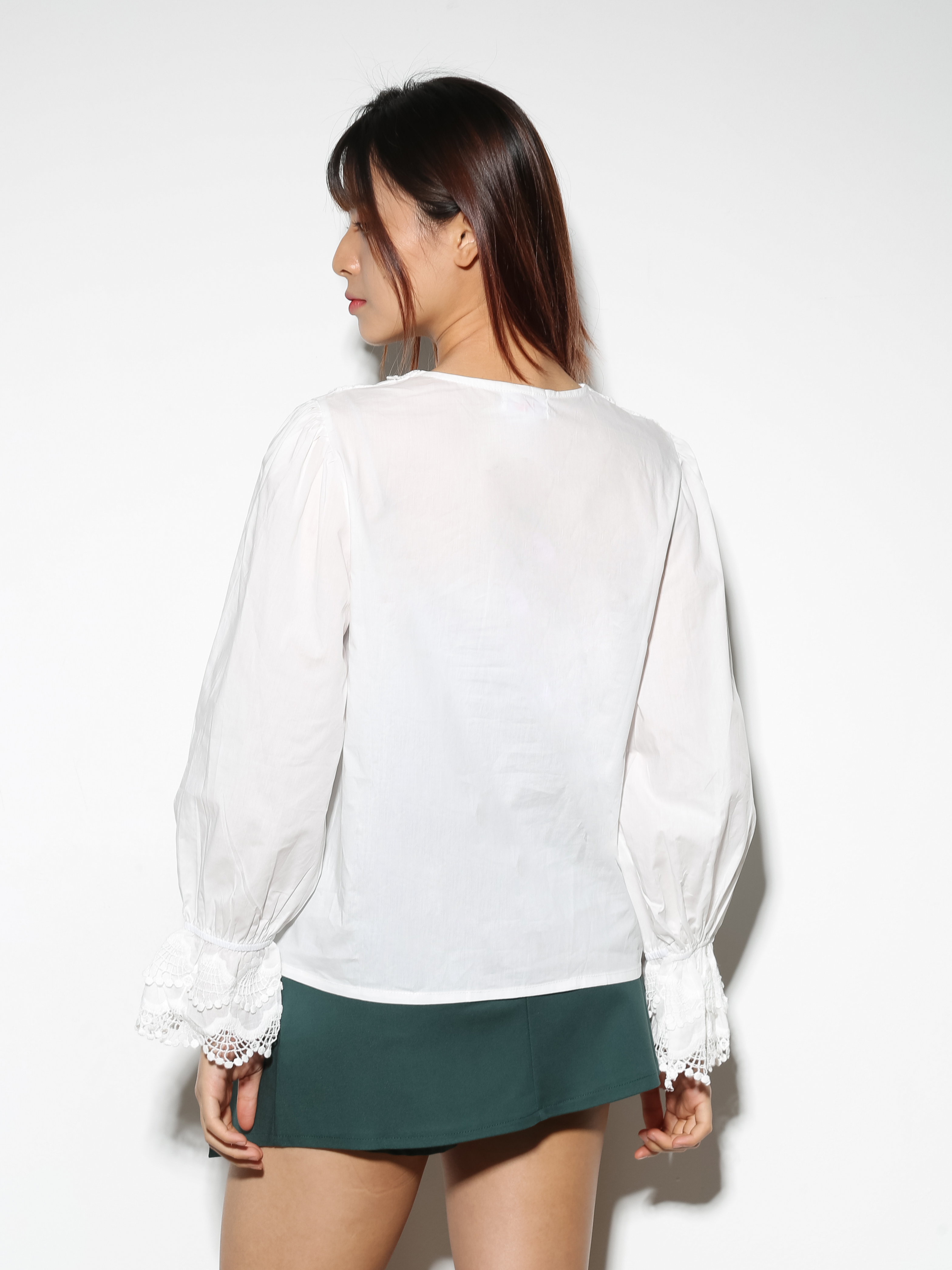 V Neck Lace Top 29064
