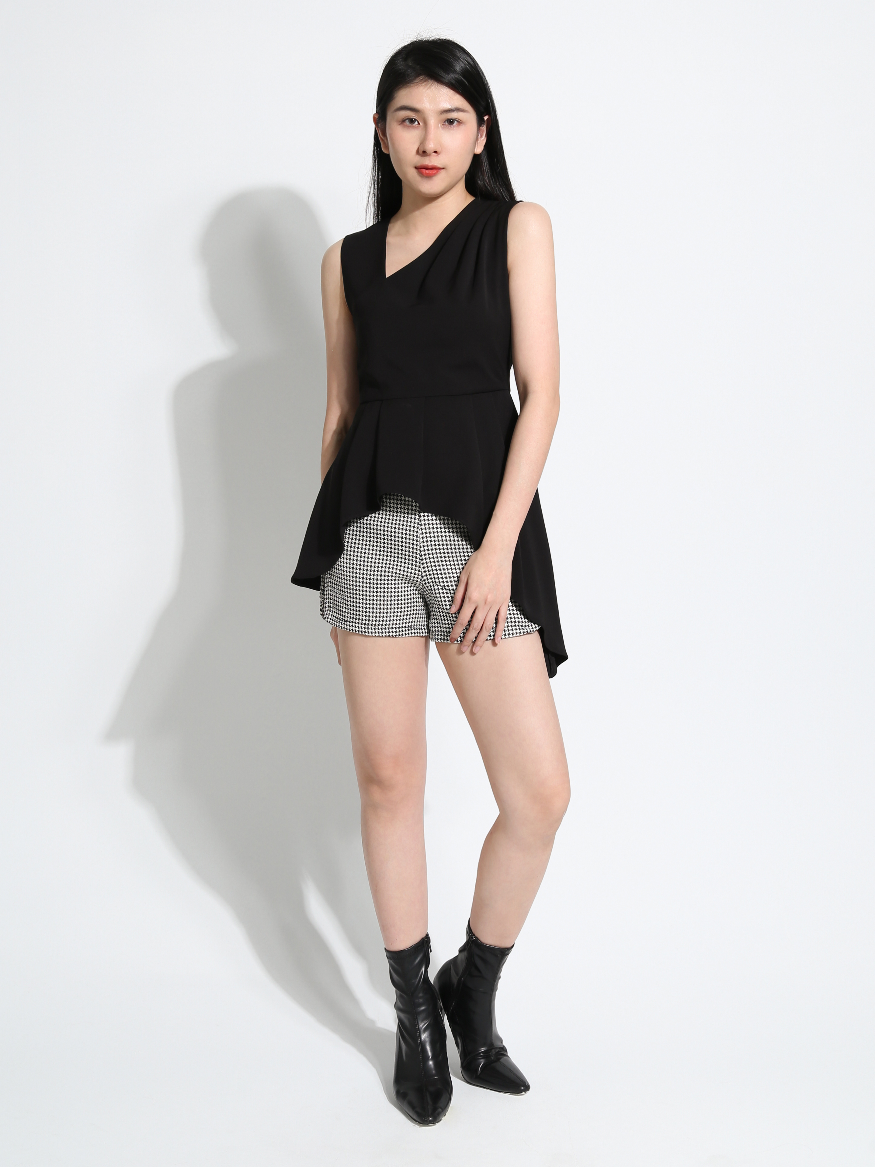 Sleeveless Irregular Long Top AC048