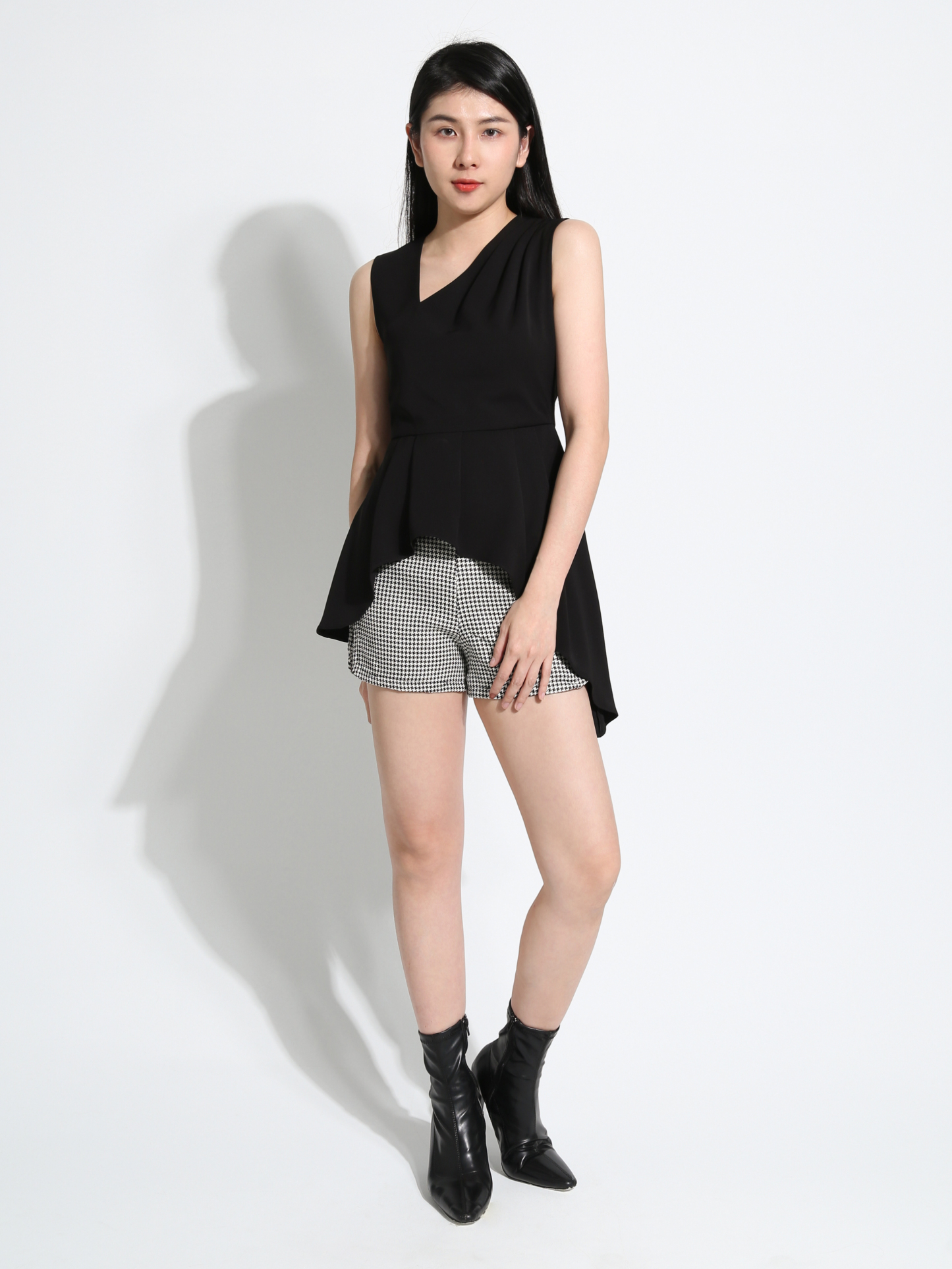 Sleeveless Irregular Long Top AC048