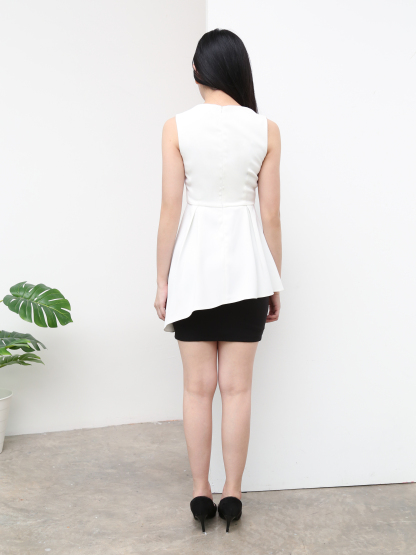 Sleeveless Irregular Long Top AC048