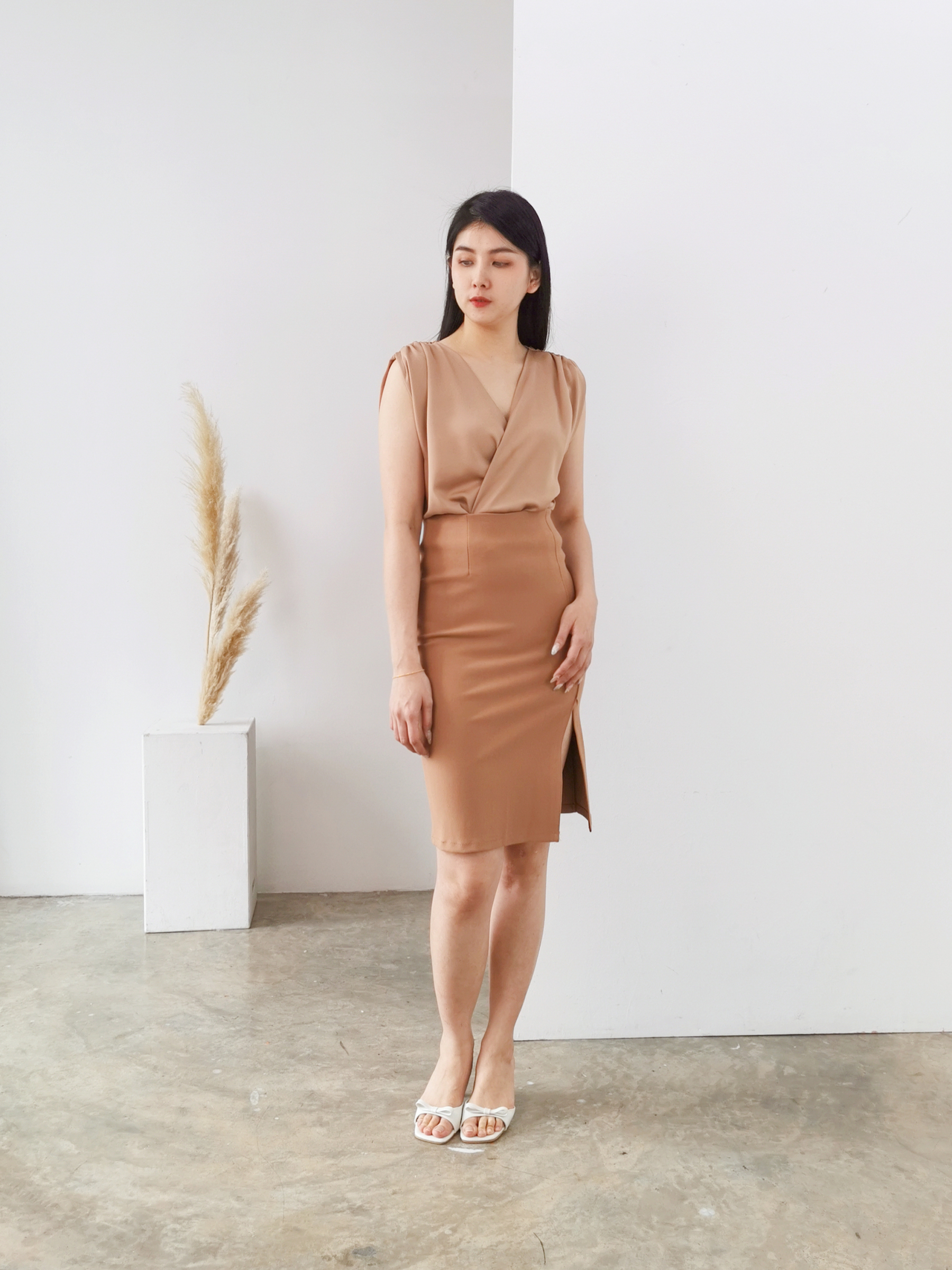 Sleeveless V Neck Wrap Top AC055