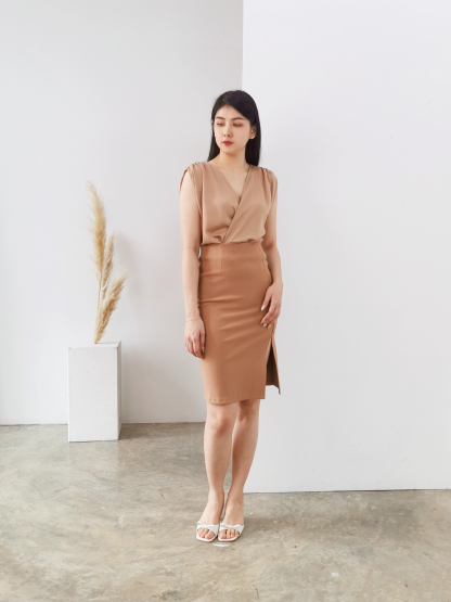 Sleeveless V Neck Wrap Top AC055